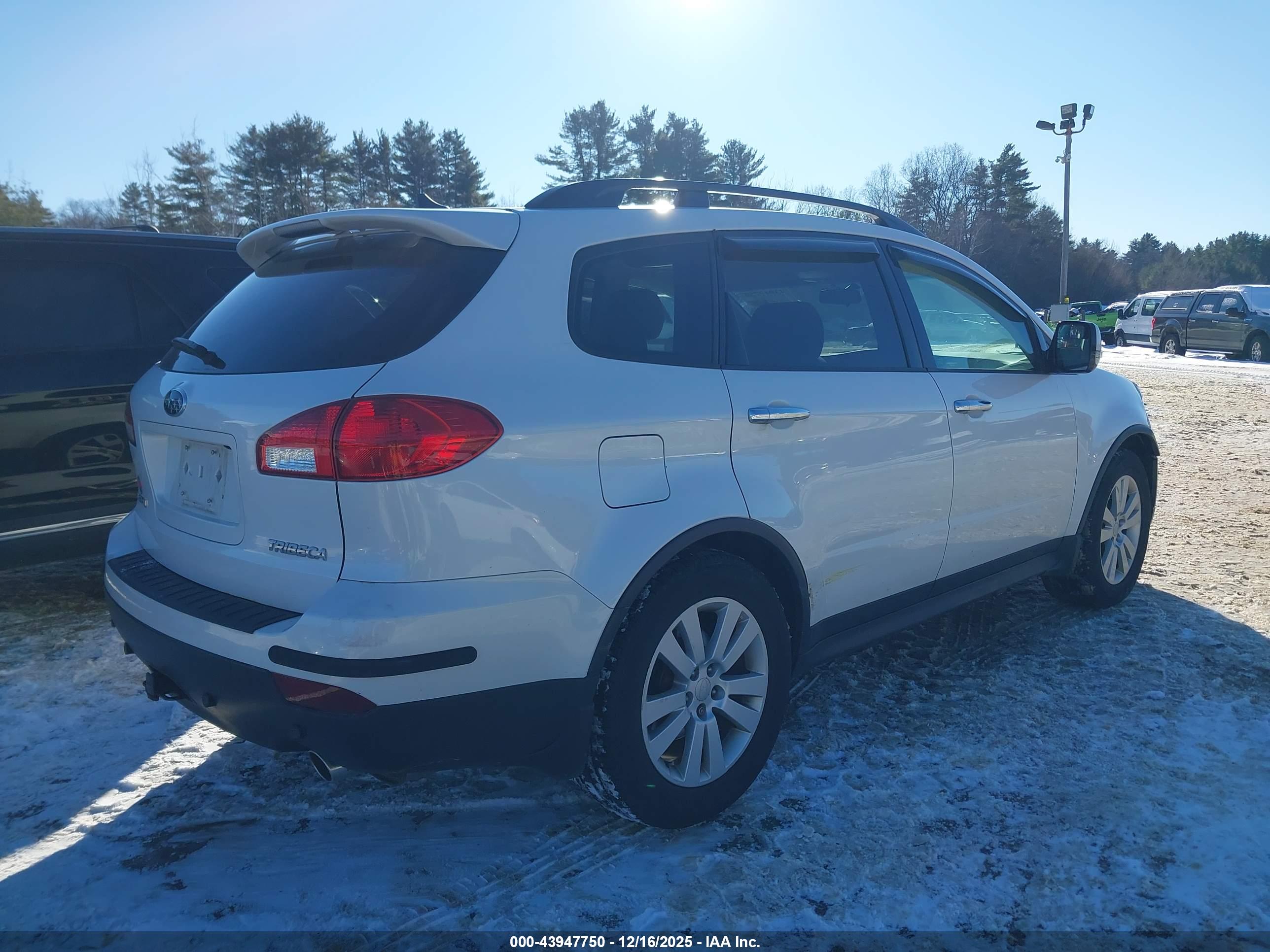 SUBARU TRIBECA image 4