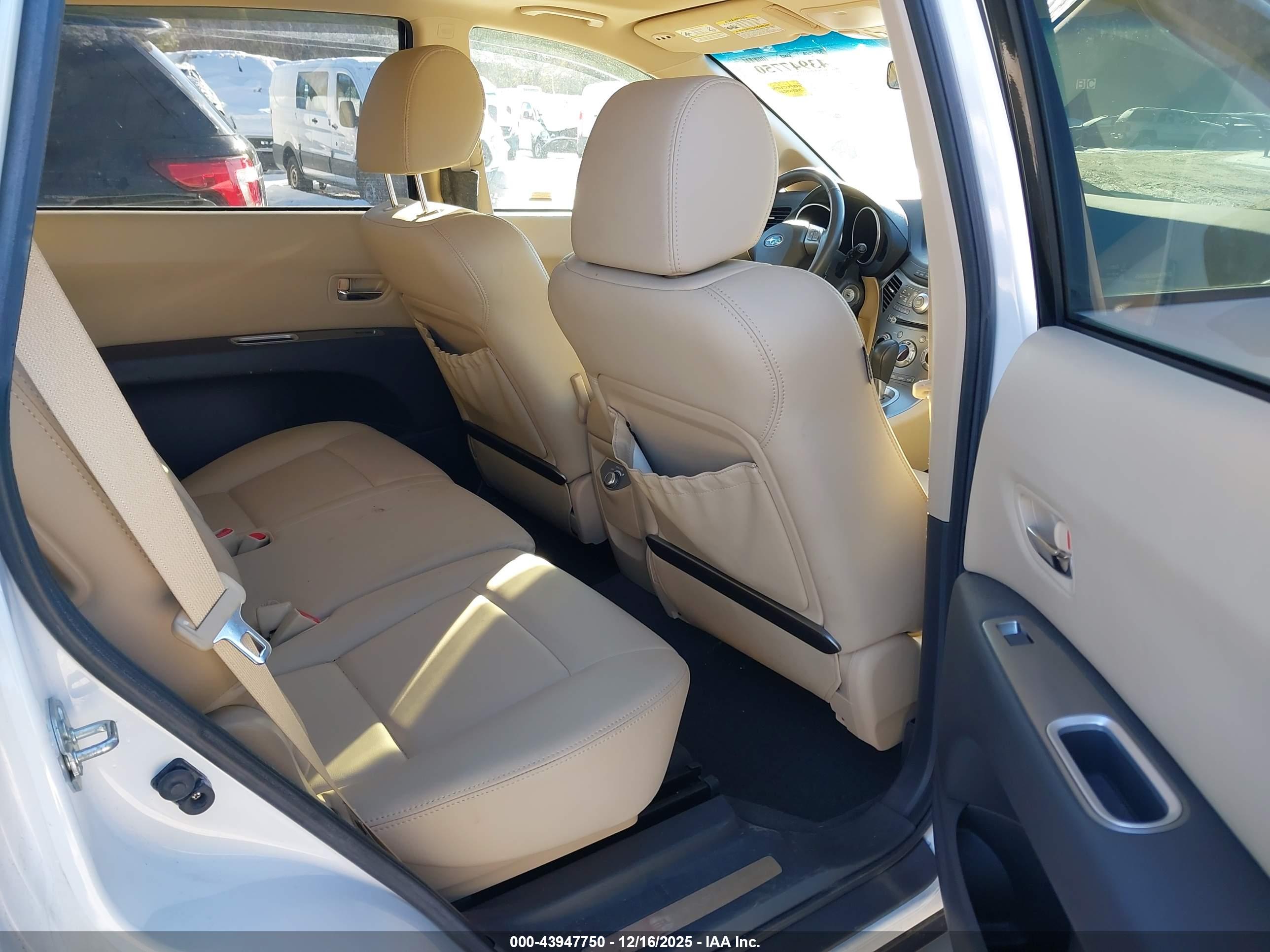 SUBARU TRIBECA image 8