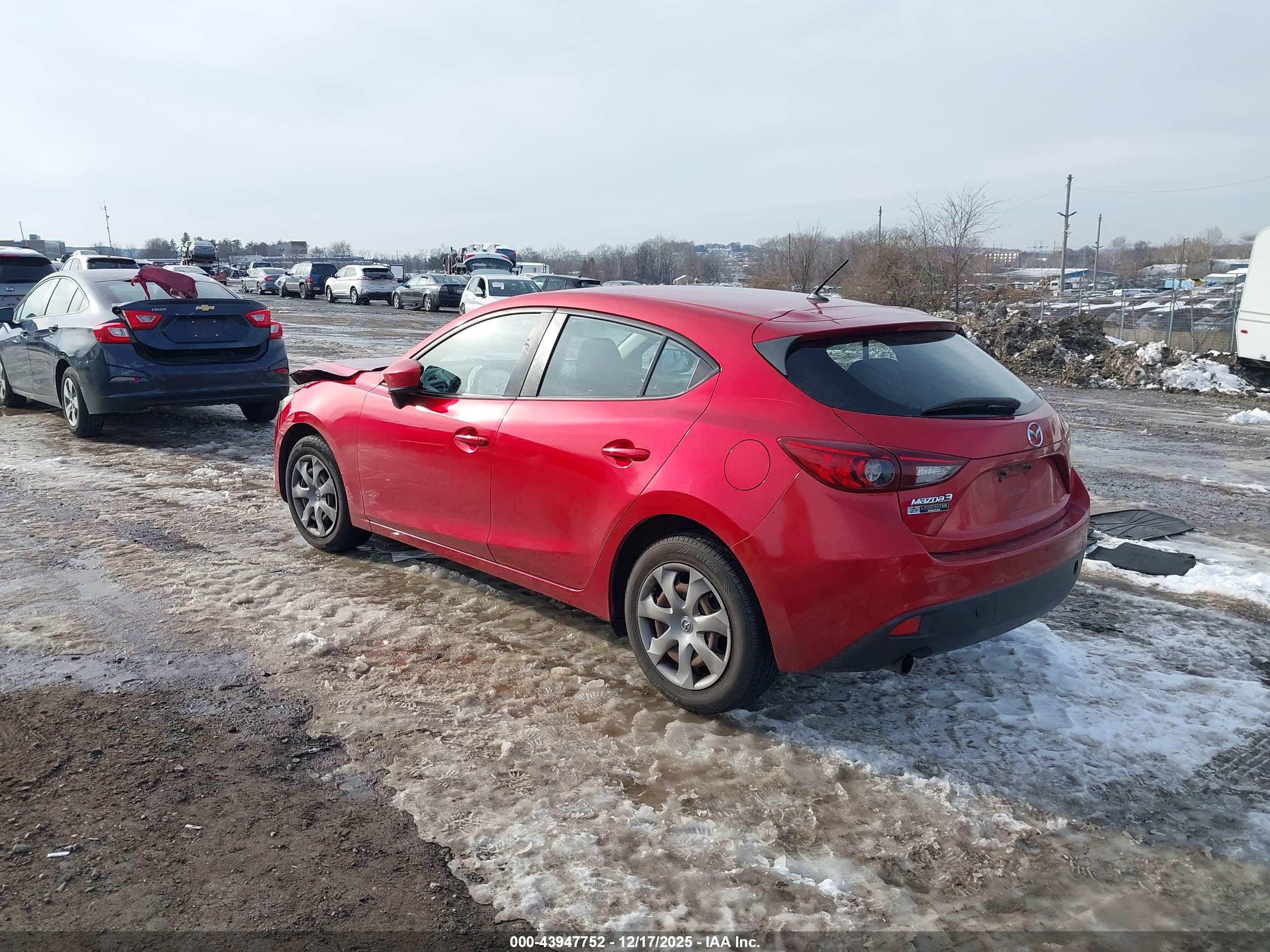MAZDA MAZDA3 image 3
