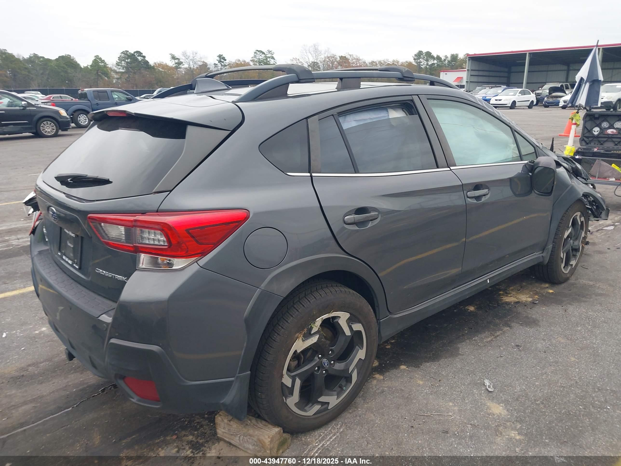 SUBARU CROSSTREK image 4