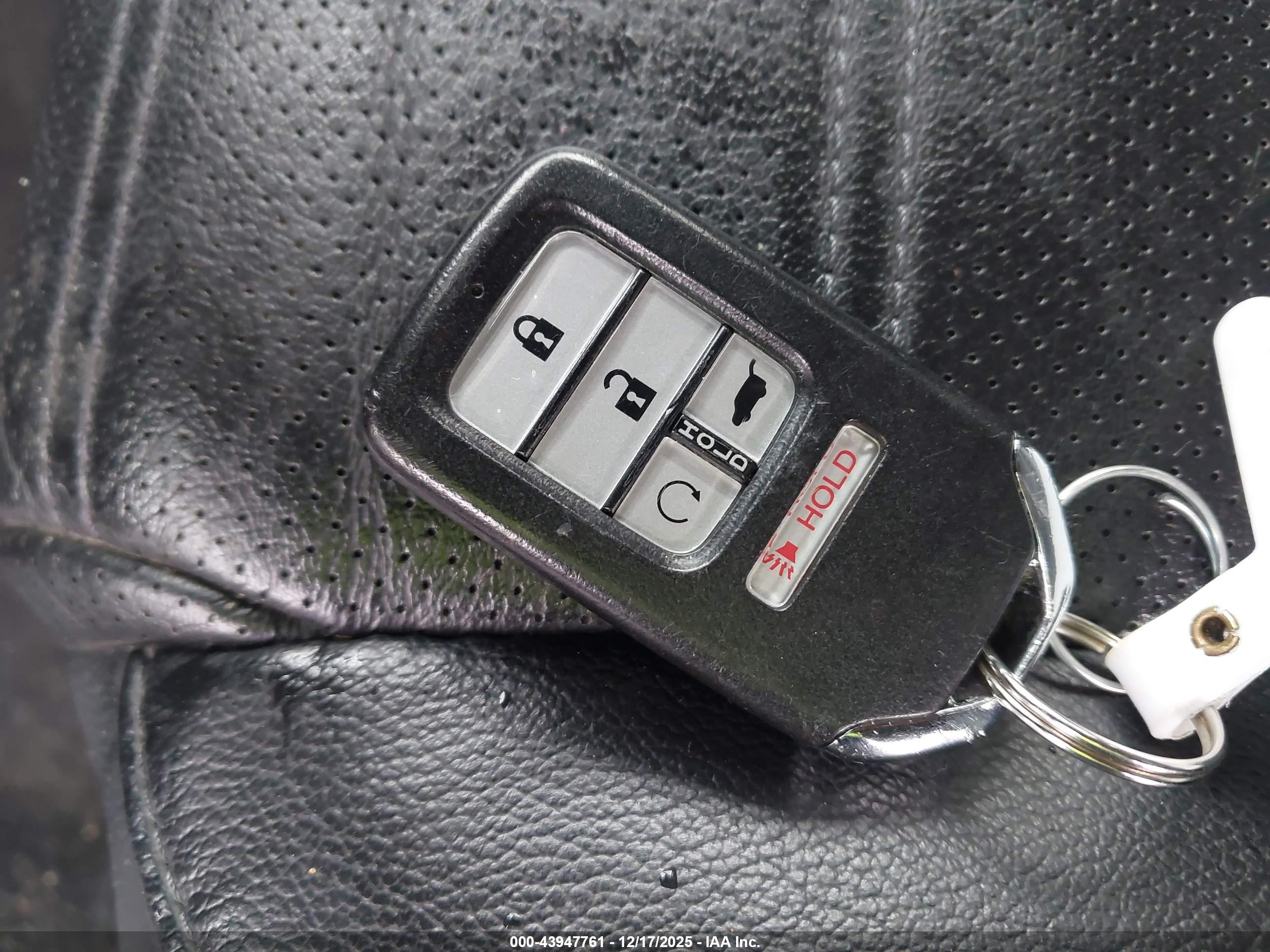 HONDA CR-V image 11