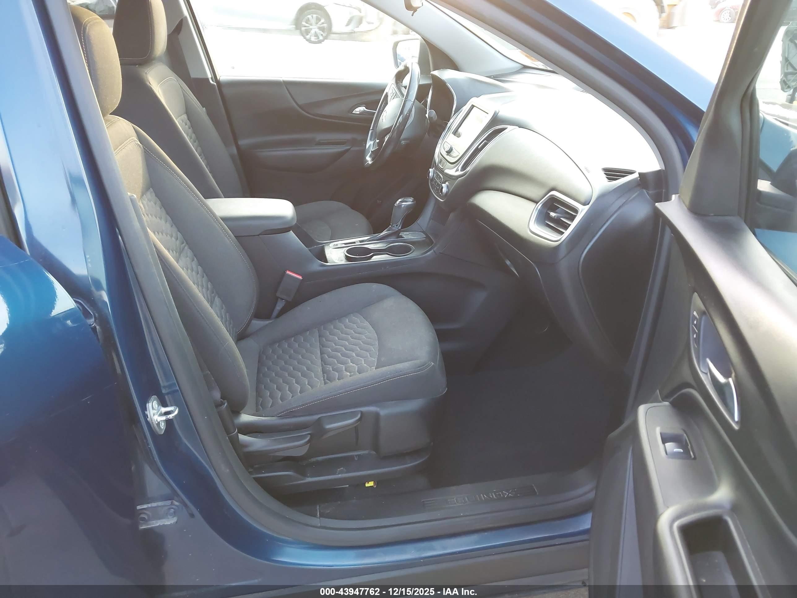 CHEVROLET EQUINOX image 5