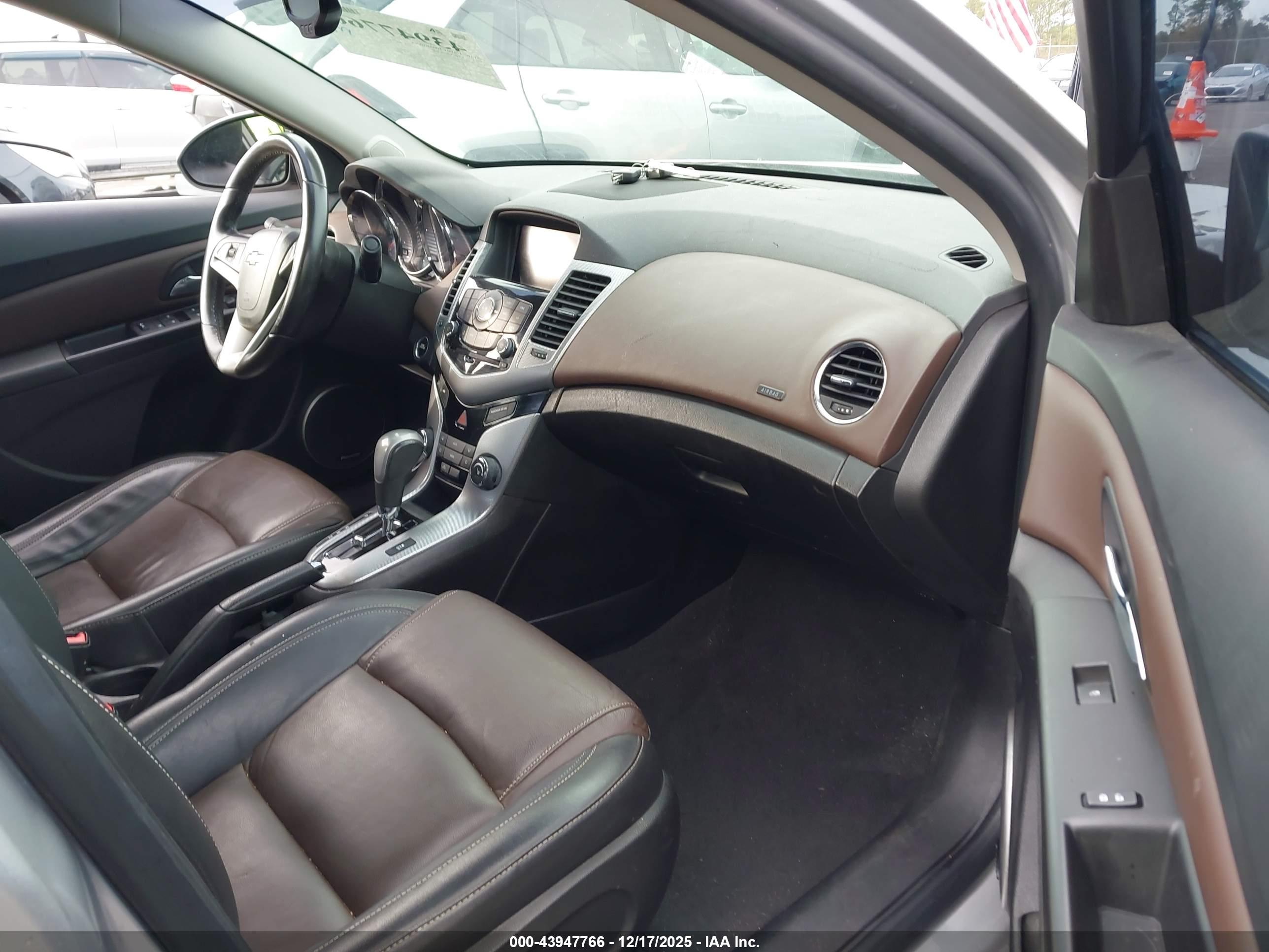 CHEVROLET CRUZE image 5