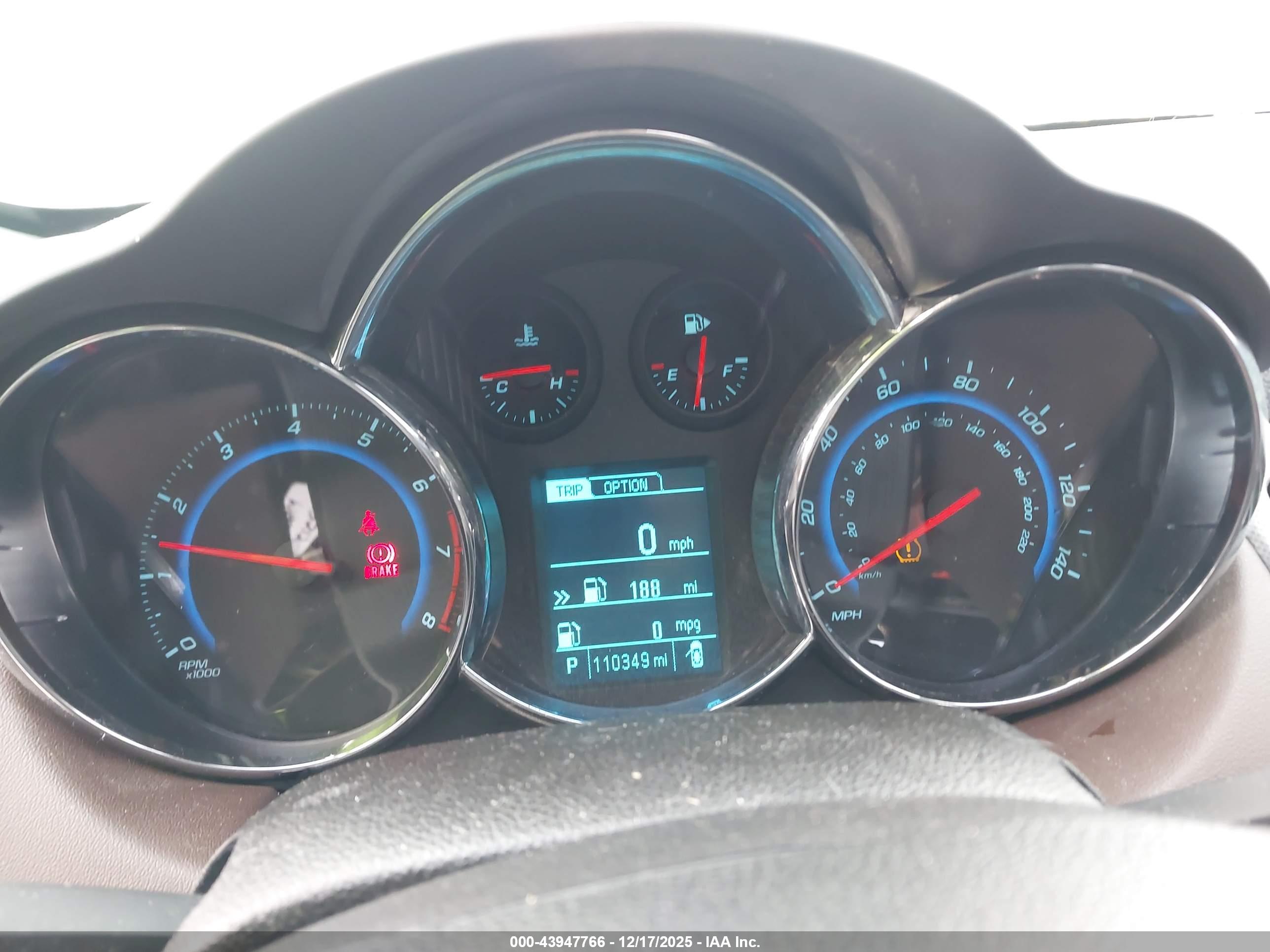 CHEVROLET CRUZE image 7