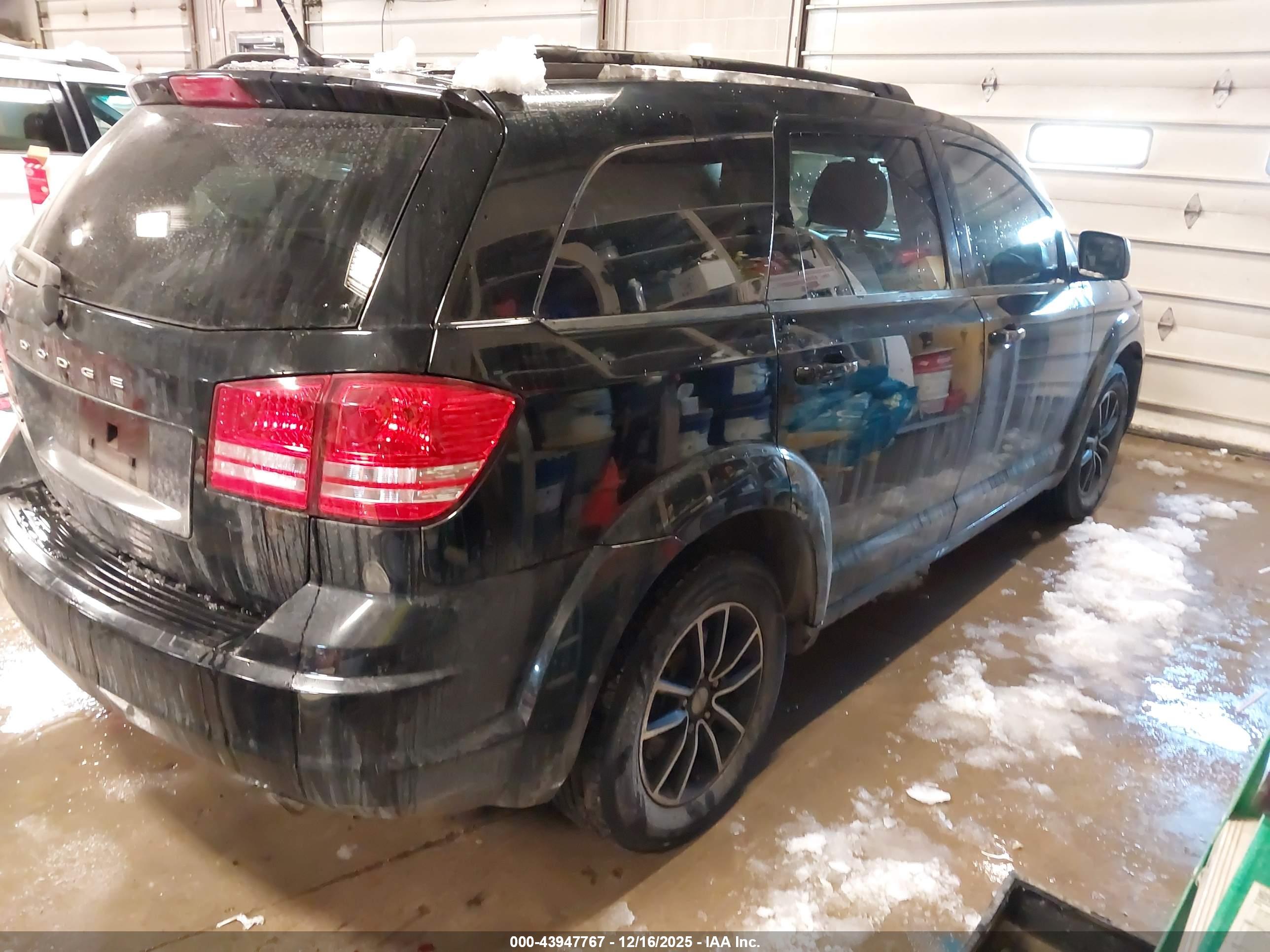 DODGE JOURNEY image 4