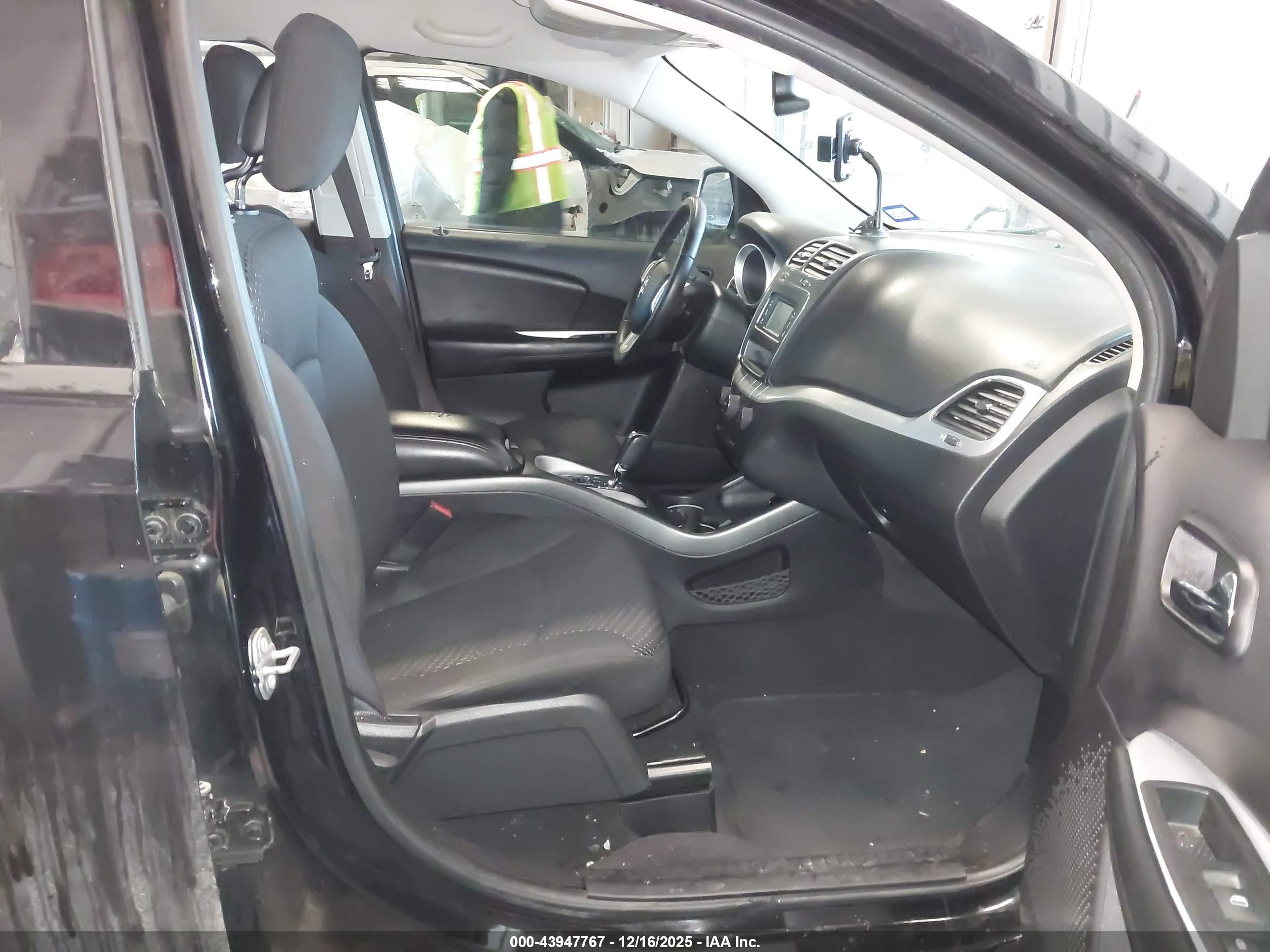 DODGE JOURNEY image 5