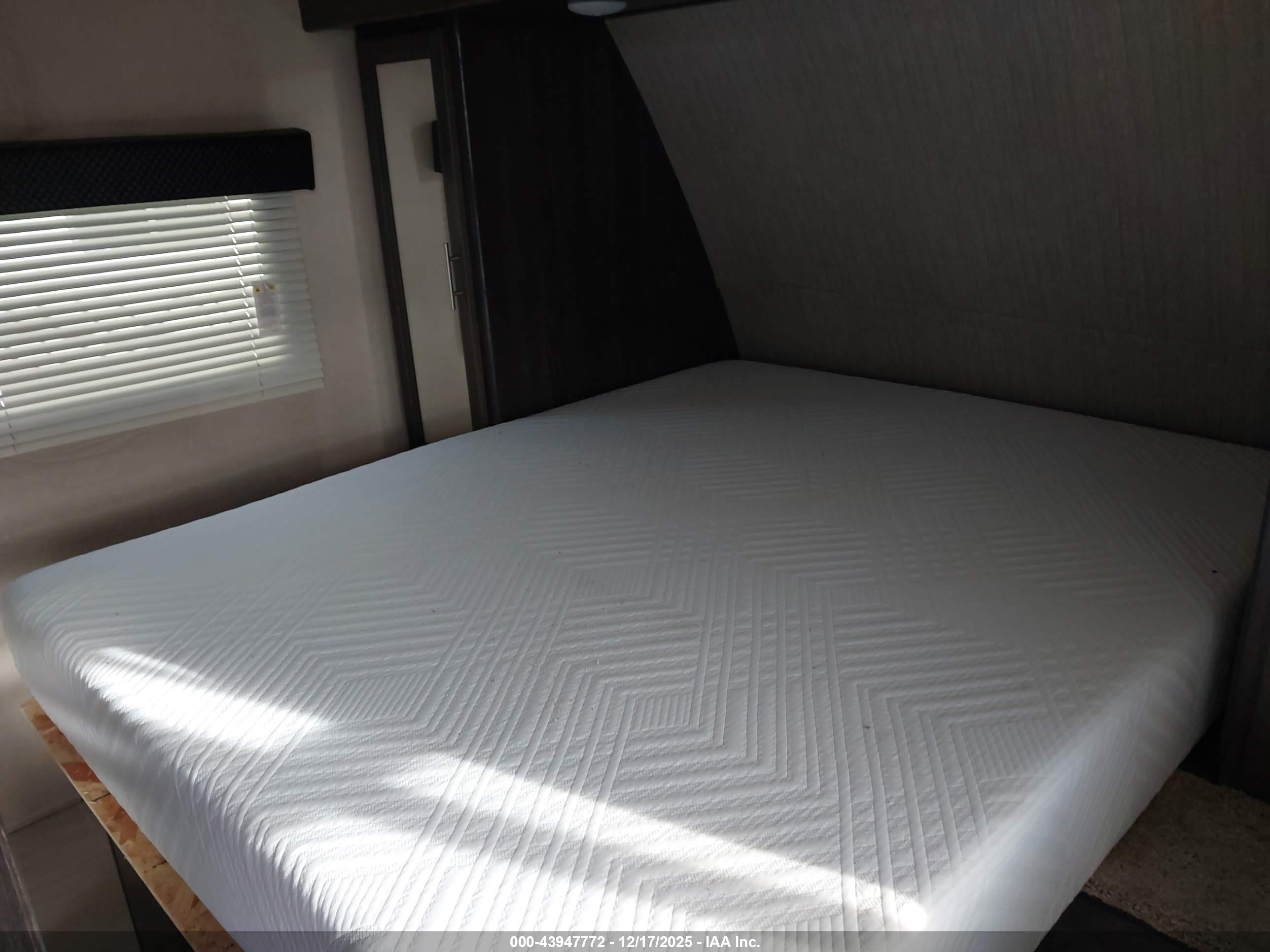 KEYSTONE RV image 5