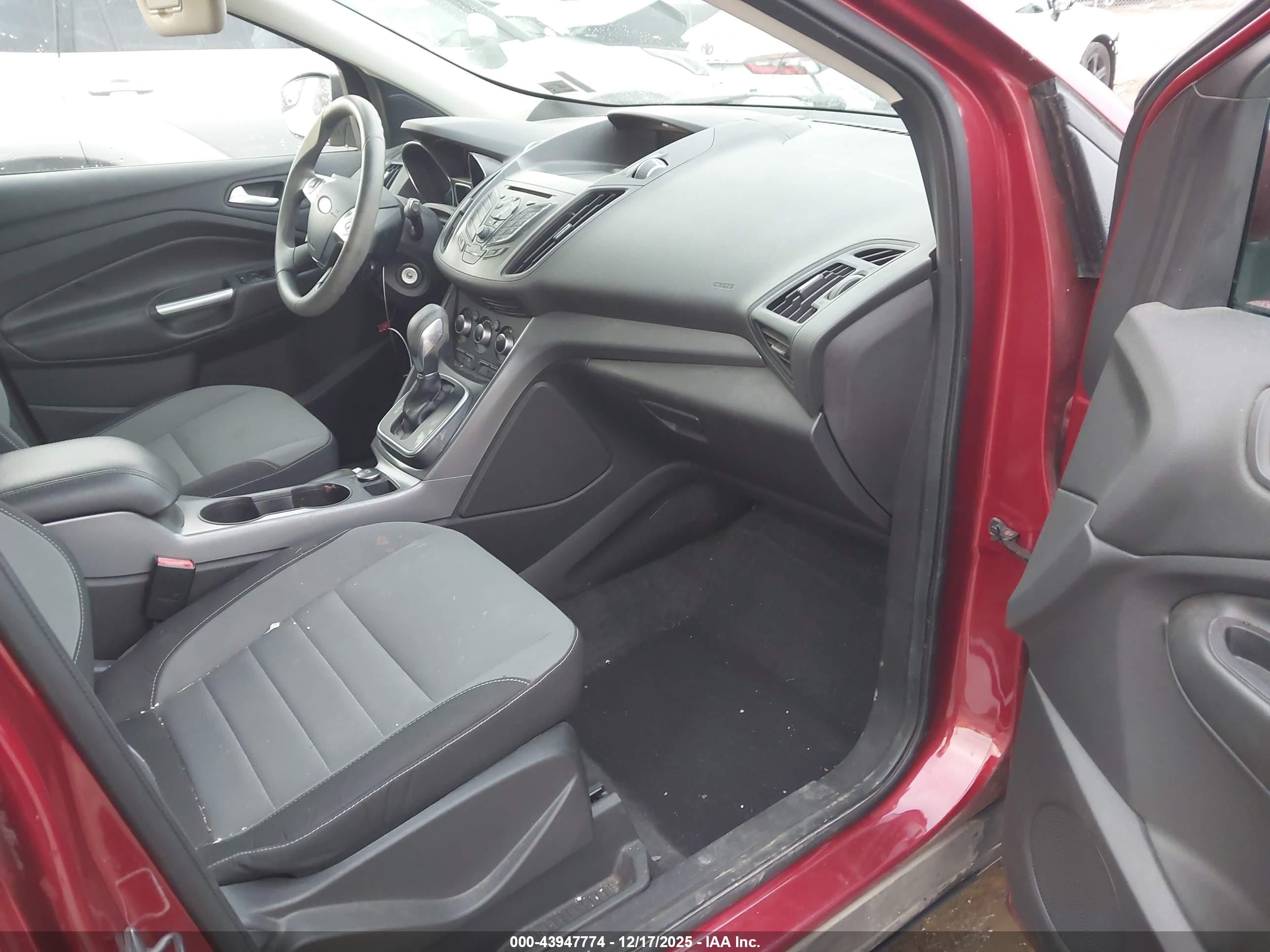FORD ESCAPE image 5