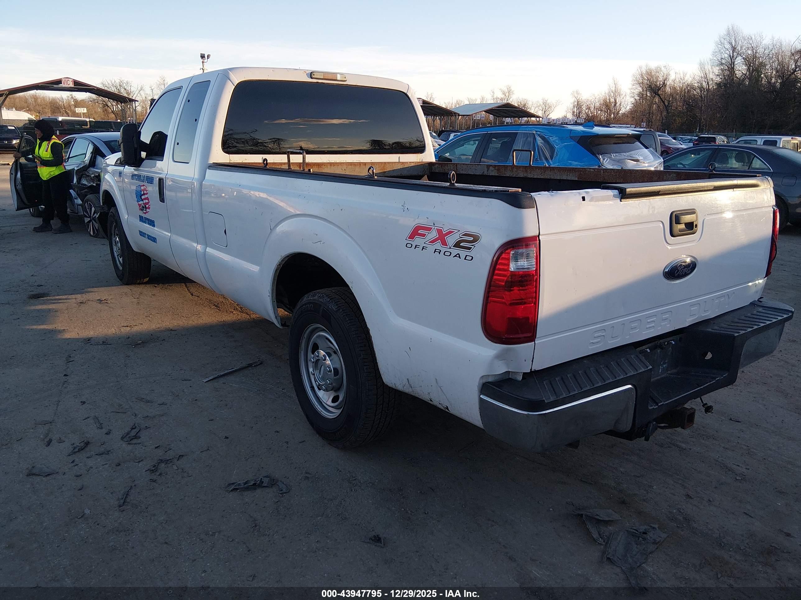 FORD F-250 image 3