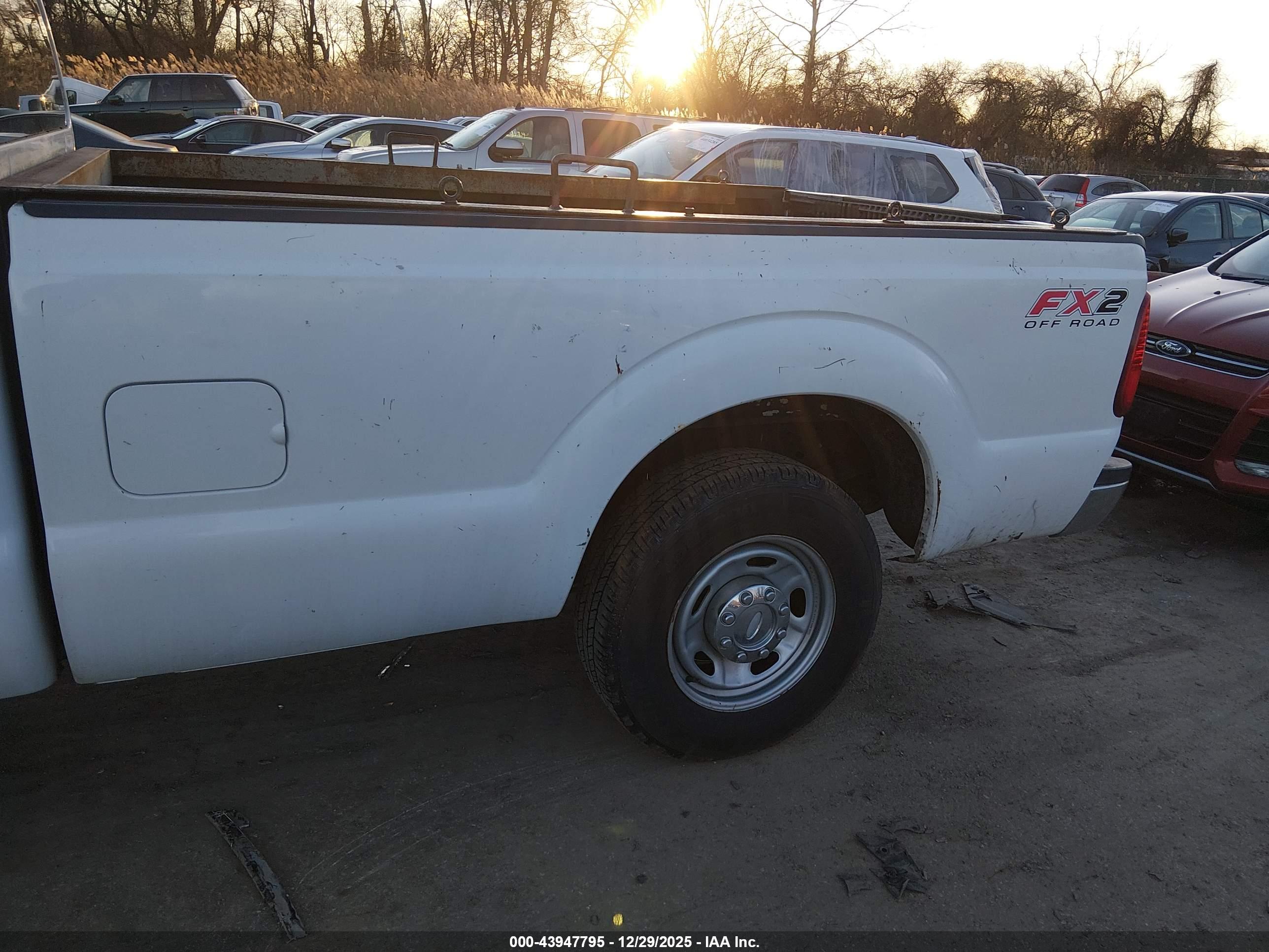 FORD F-250 image 6