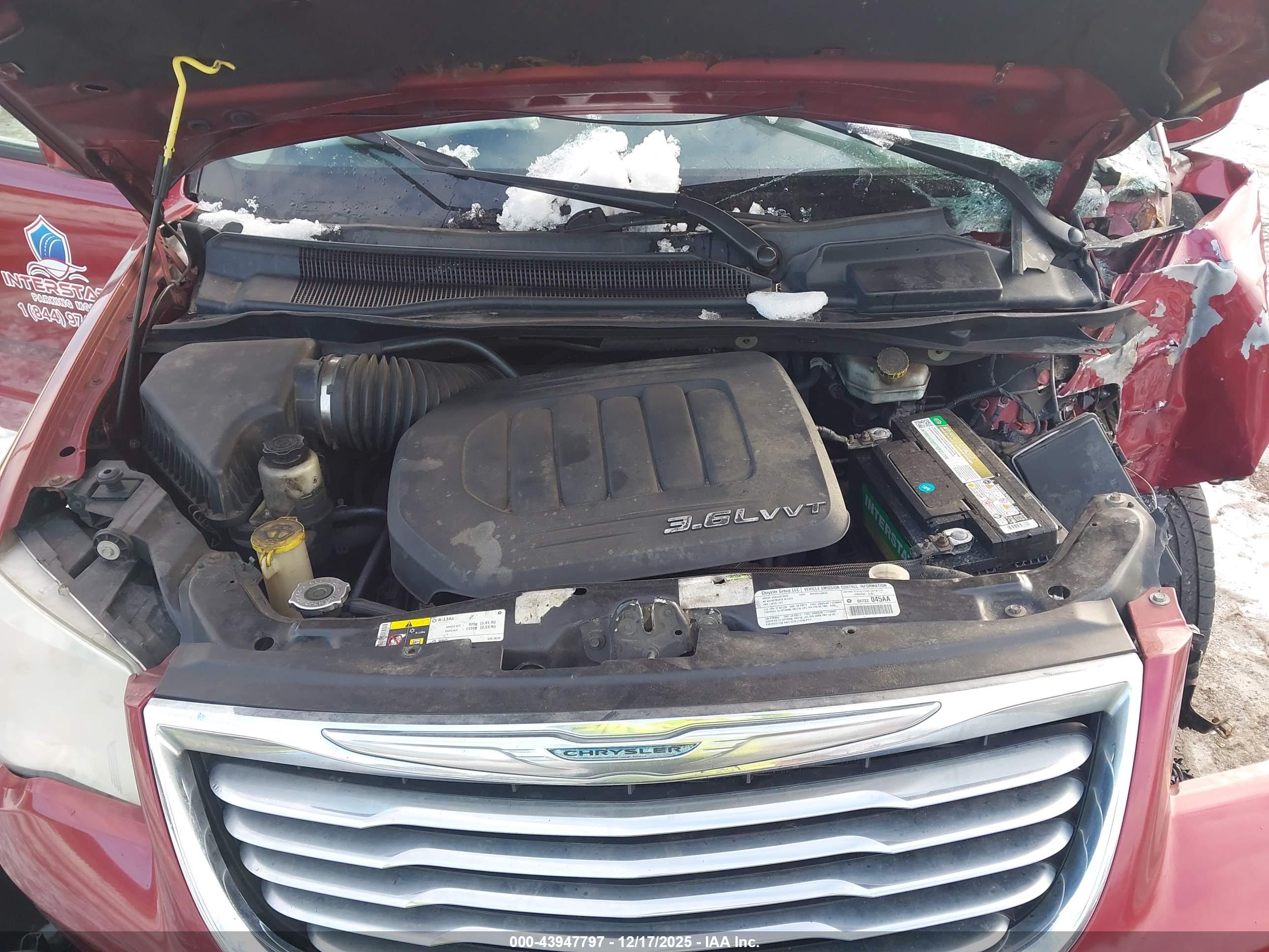 CHRYSLER TOWN image 10