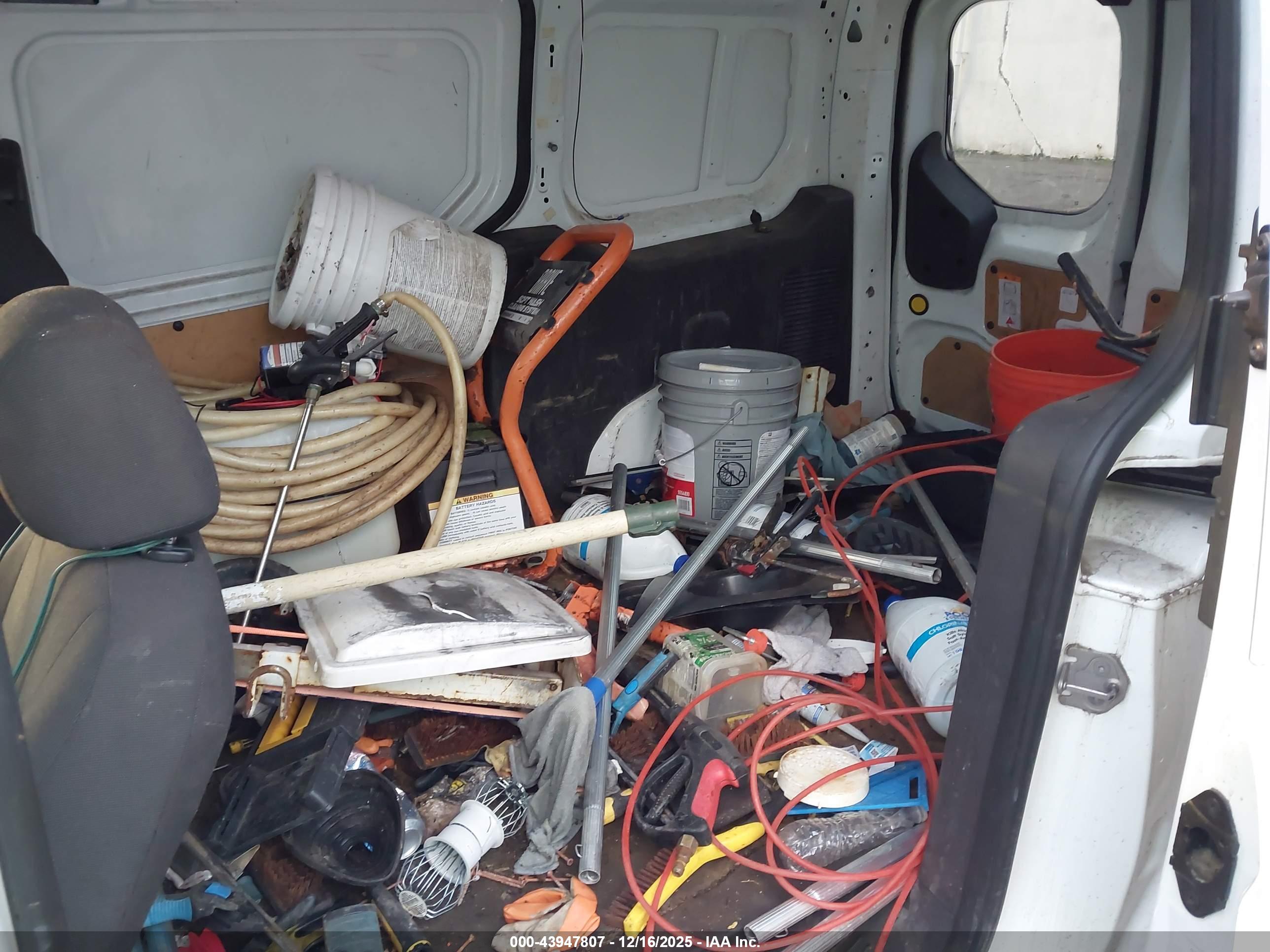FORD TRANSIT image 8