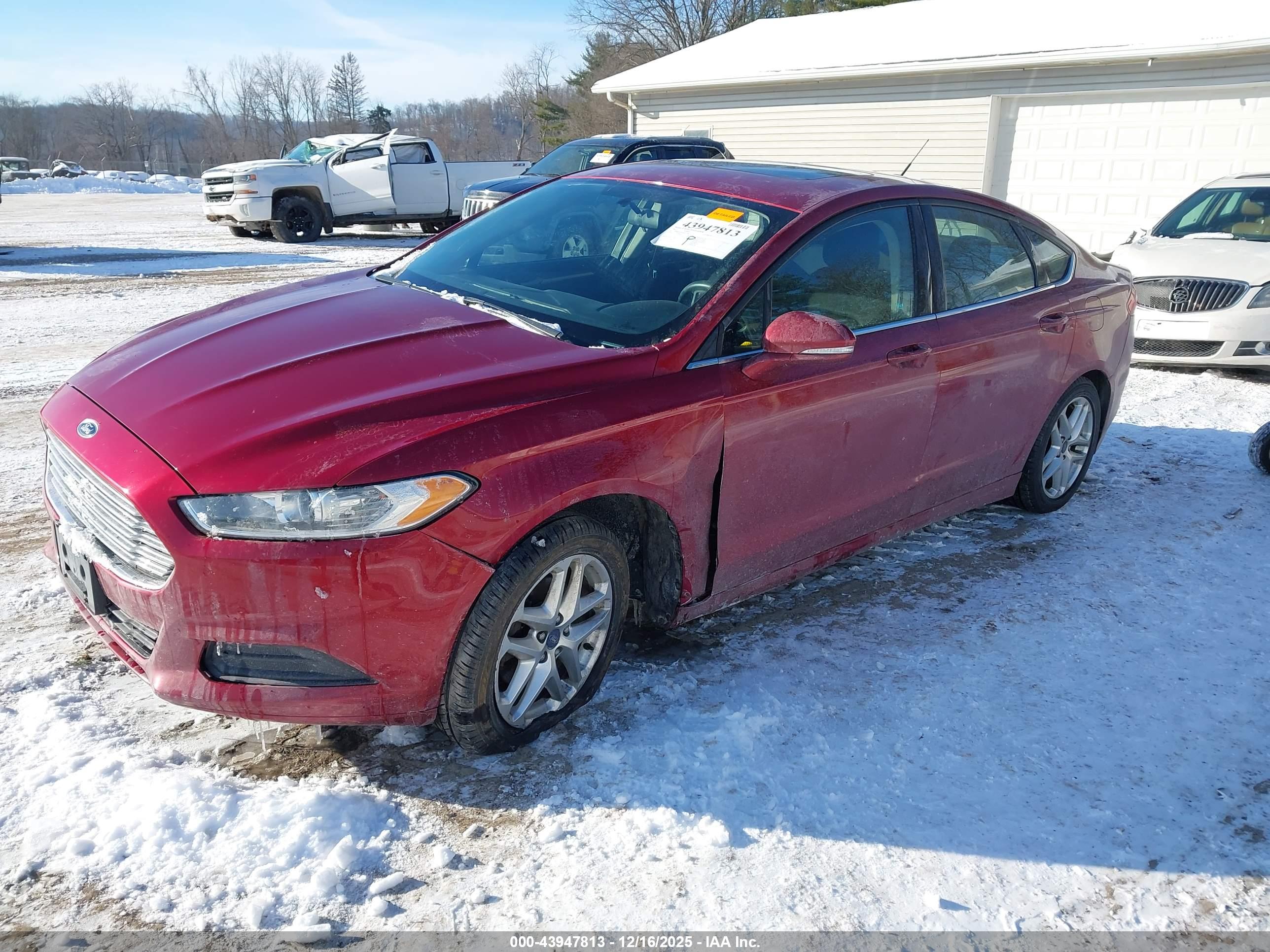 FORD FUSION image 2