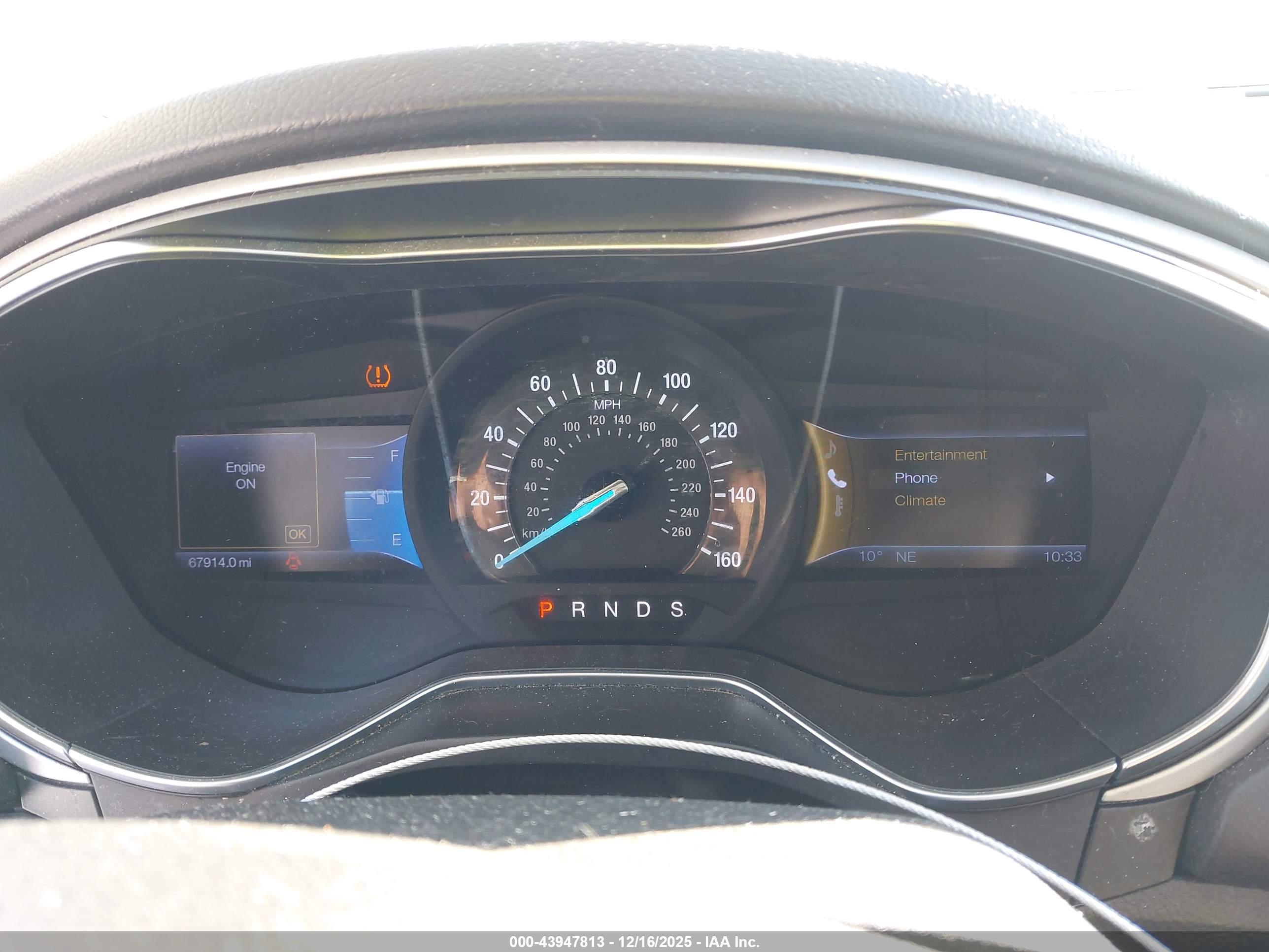 FORD FUSION image 7