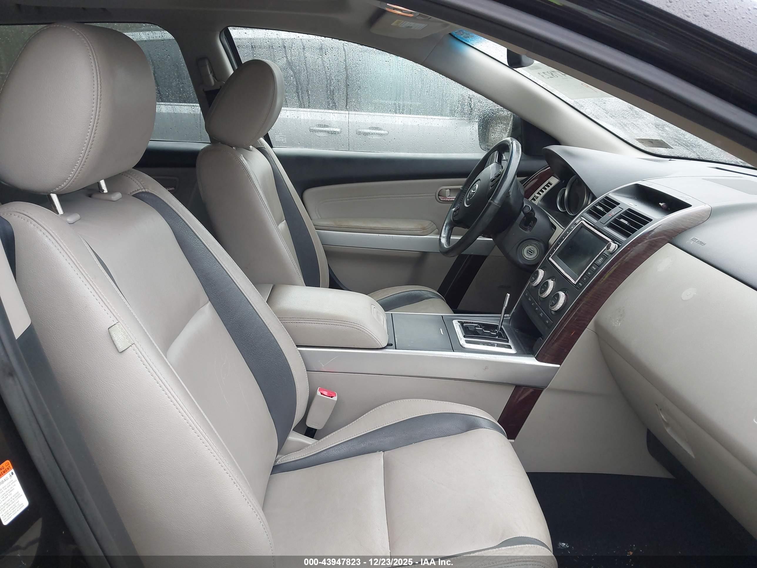 MAZDA CX-9 image 5