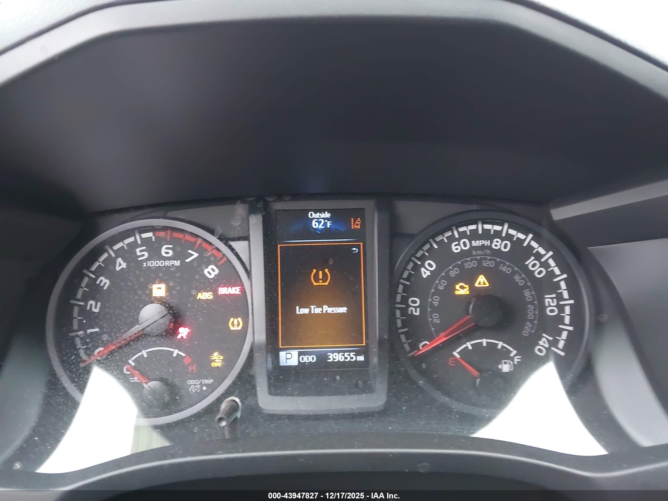 TOYOTA TACOMA image 7