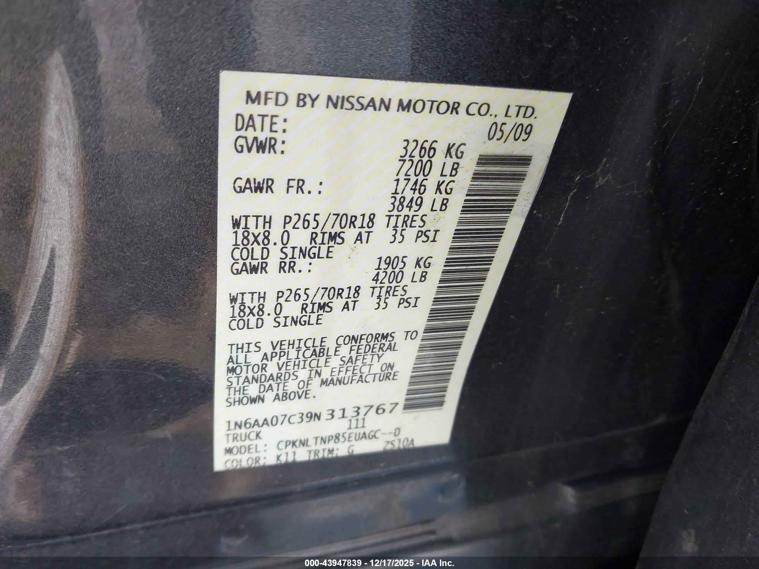 NISSAN TITAN image 9