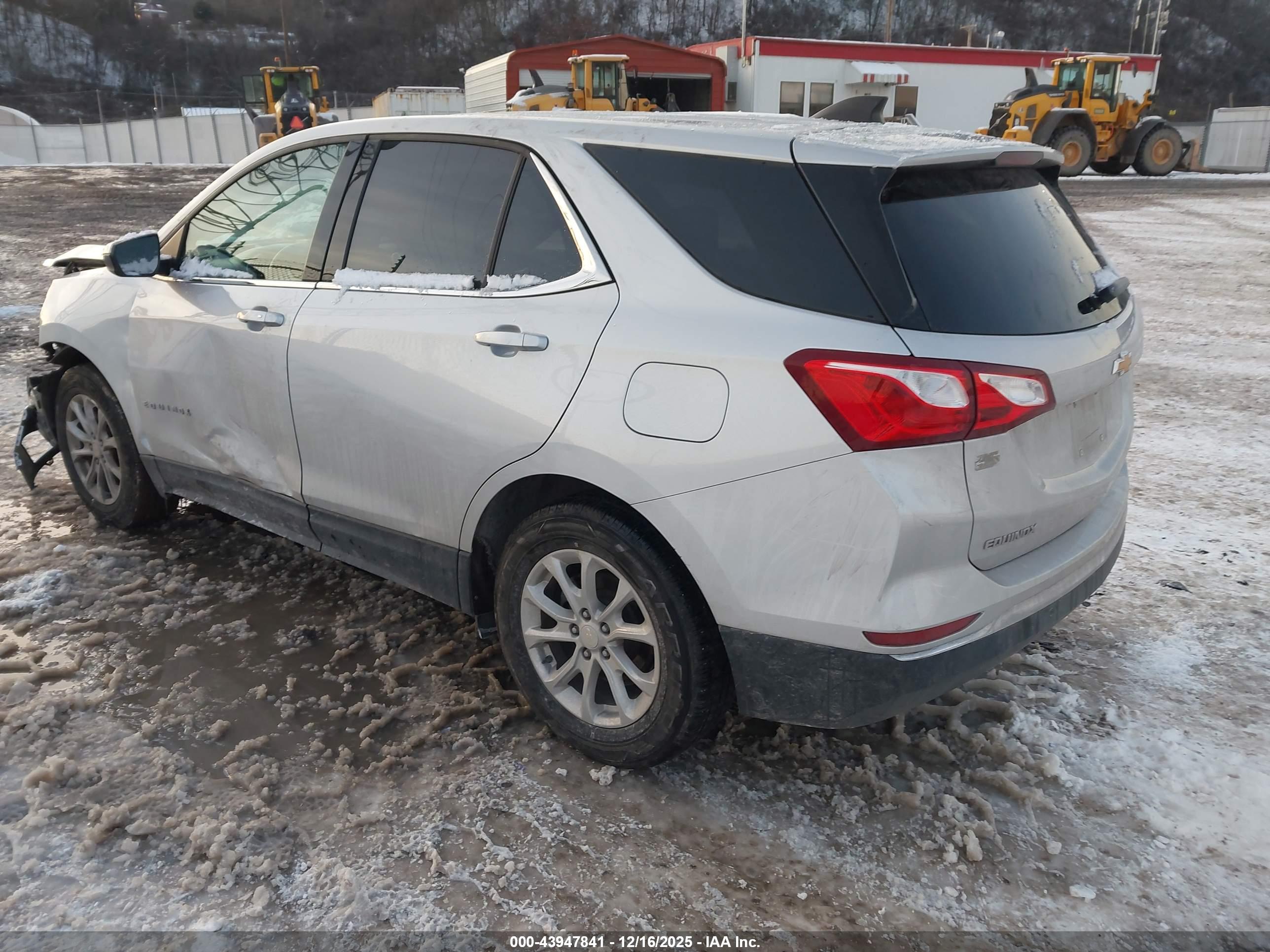 CHEVROLET EQUINOX image 3