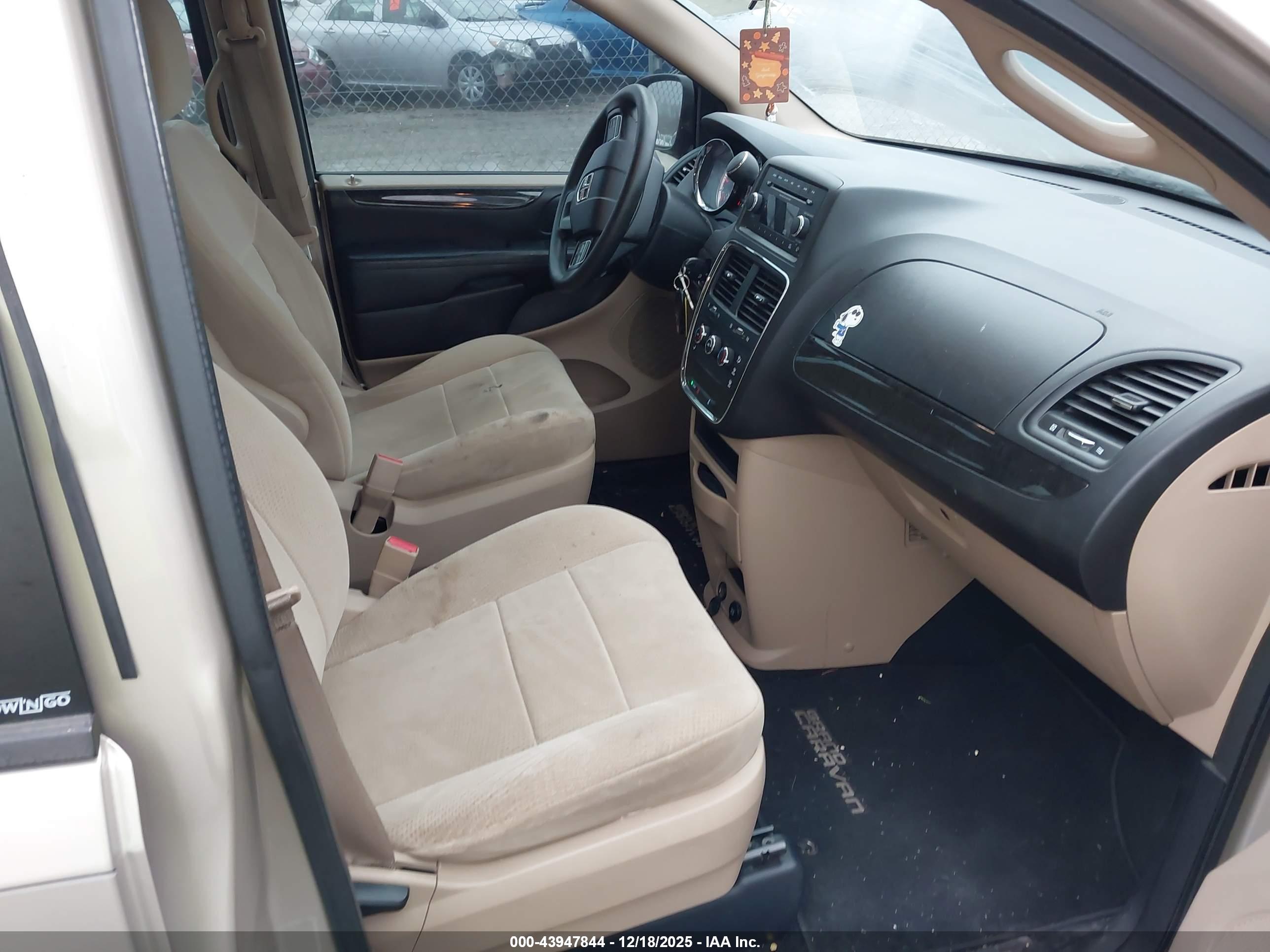 DODGE GRAND image 5