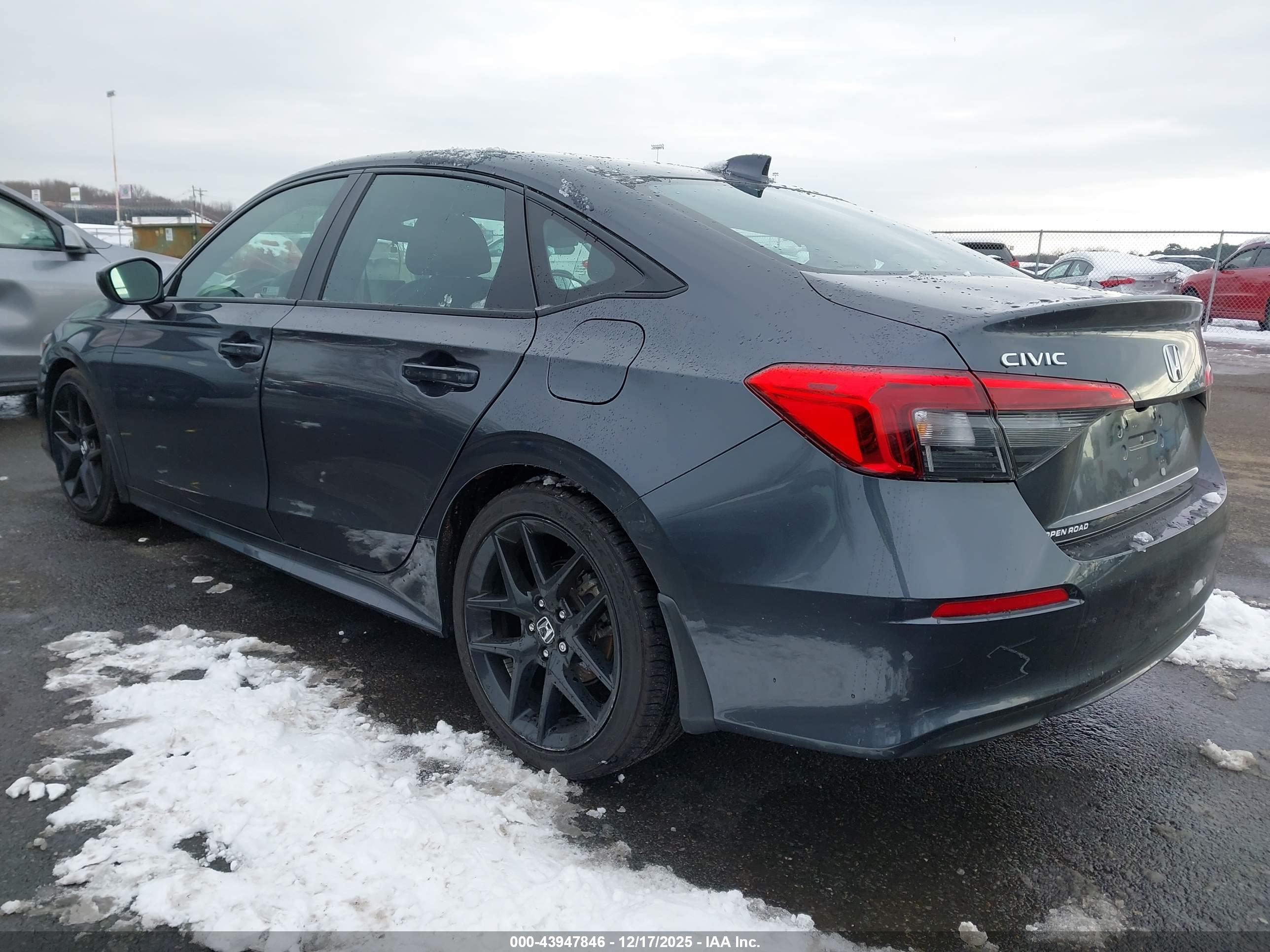 HONDA CIVIC image 3