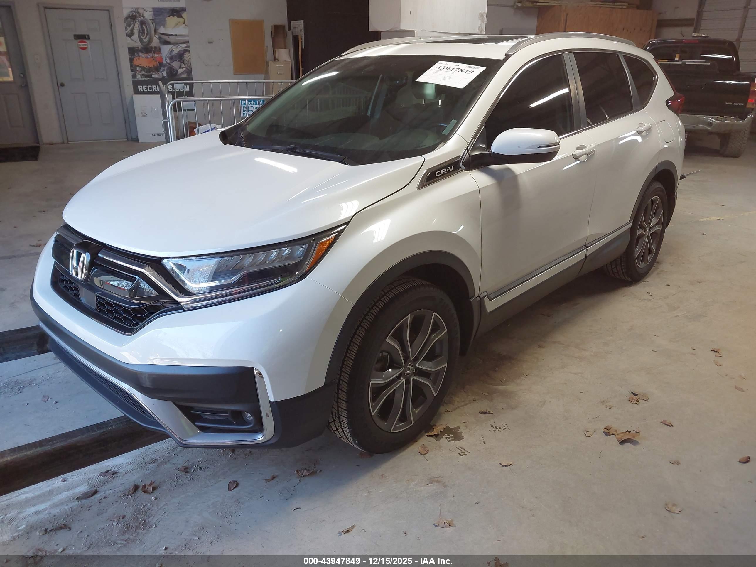HONDA CR-V image 2