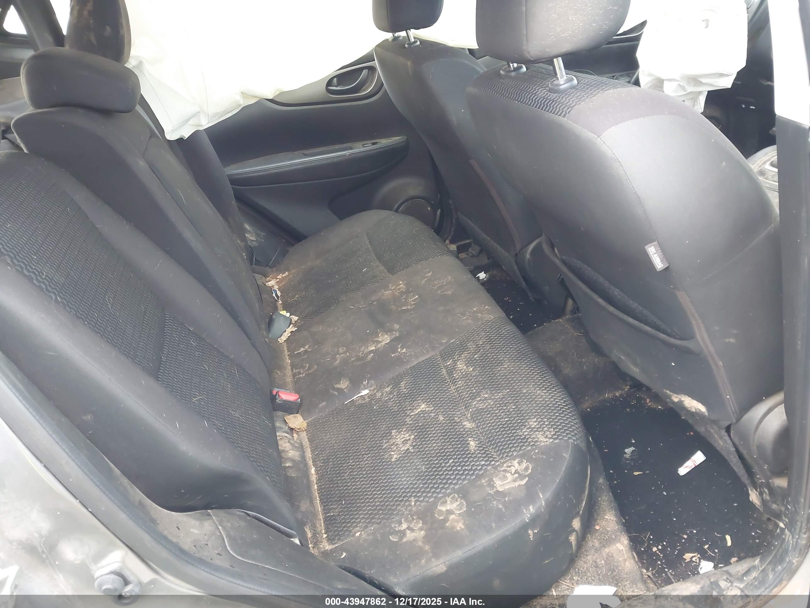 NISSAN ROGUE image 8
