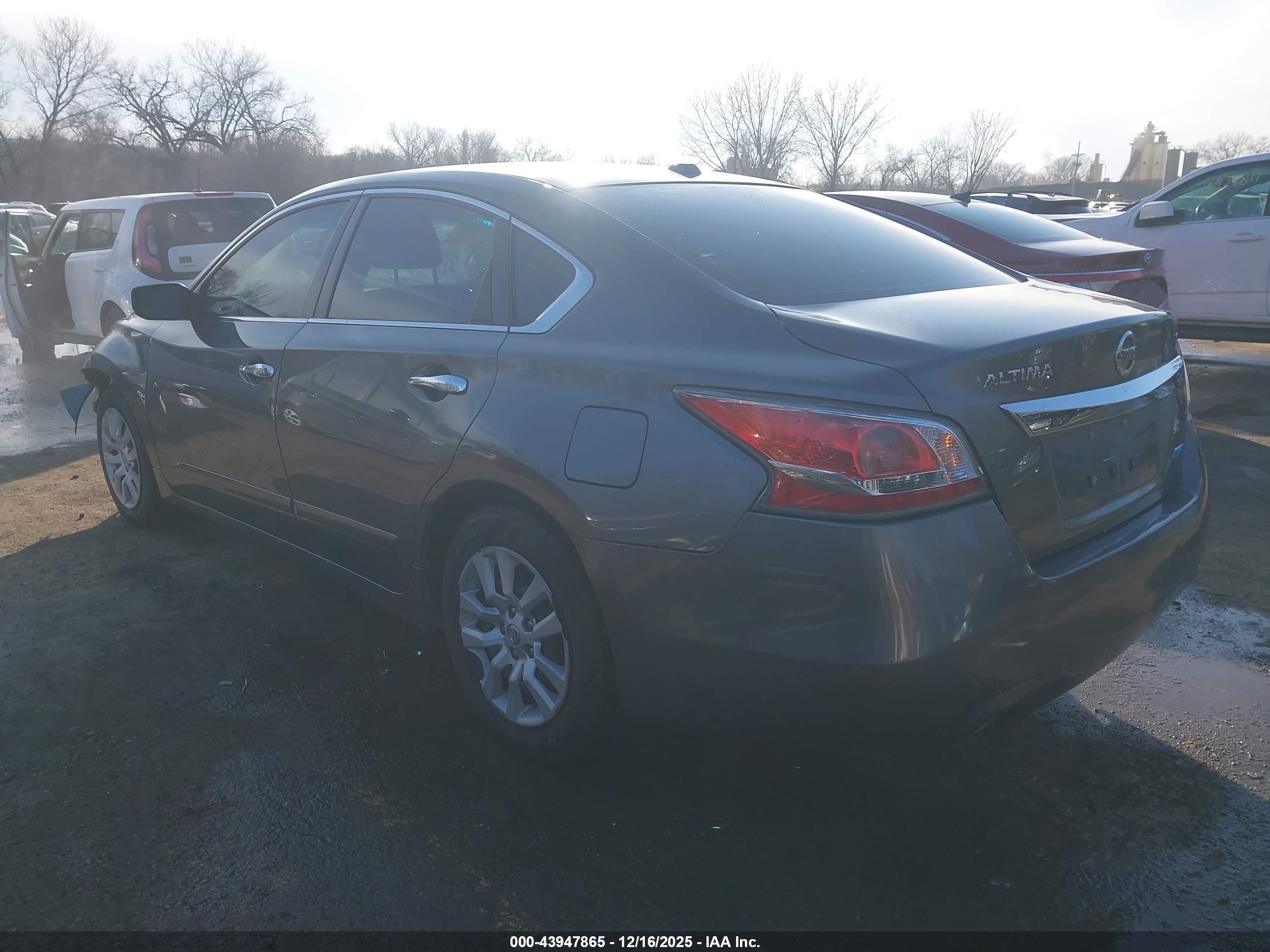 NISSAN ALTIMA image 3