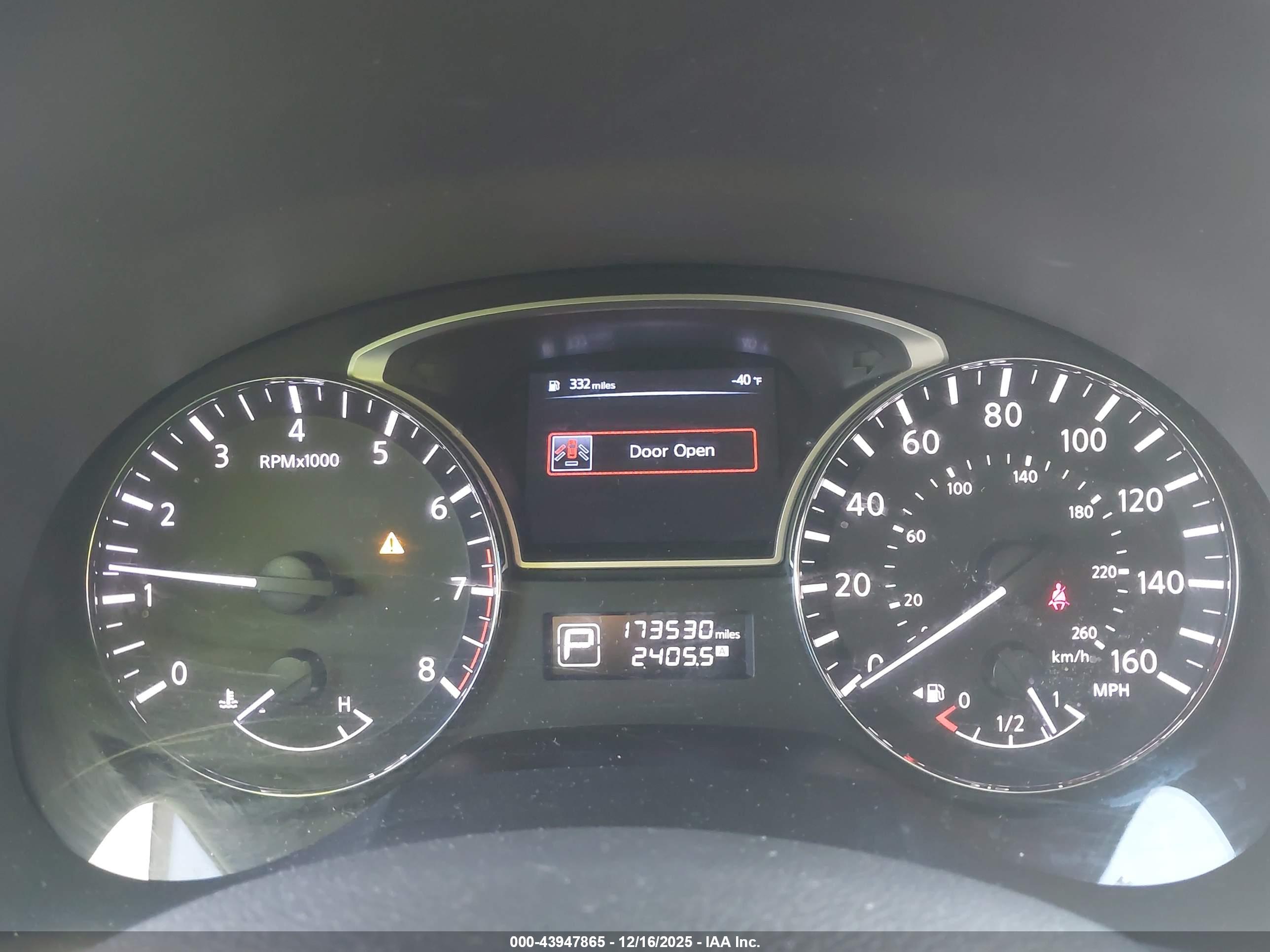 NISSAN ALTIMA image 7
