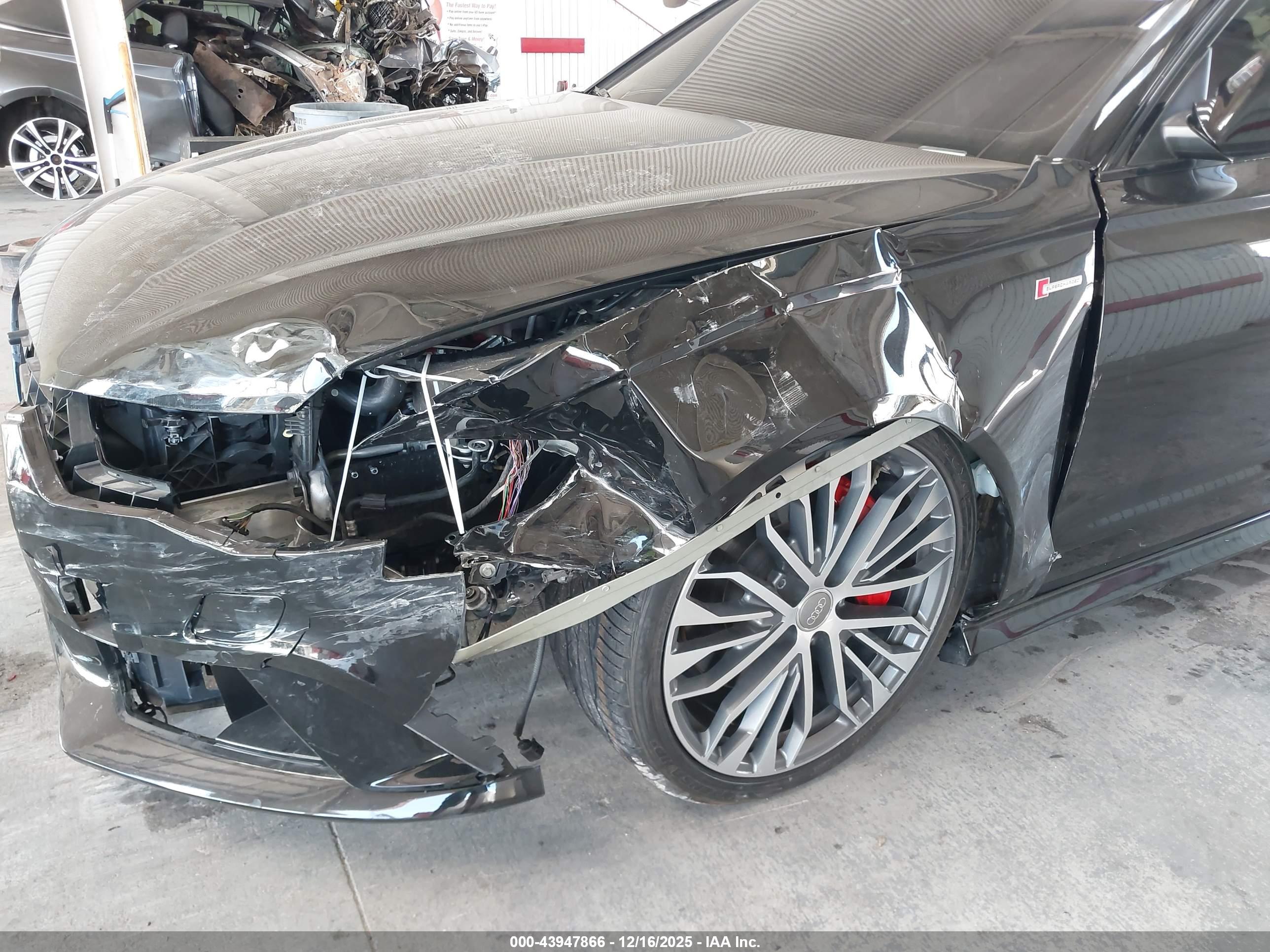 AUDI A6 image 6