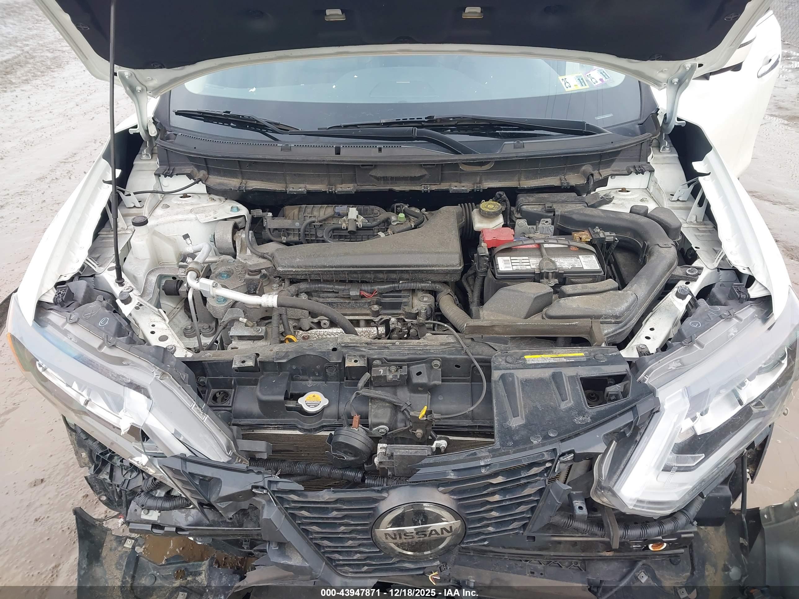NISSAN ROGUE image 10