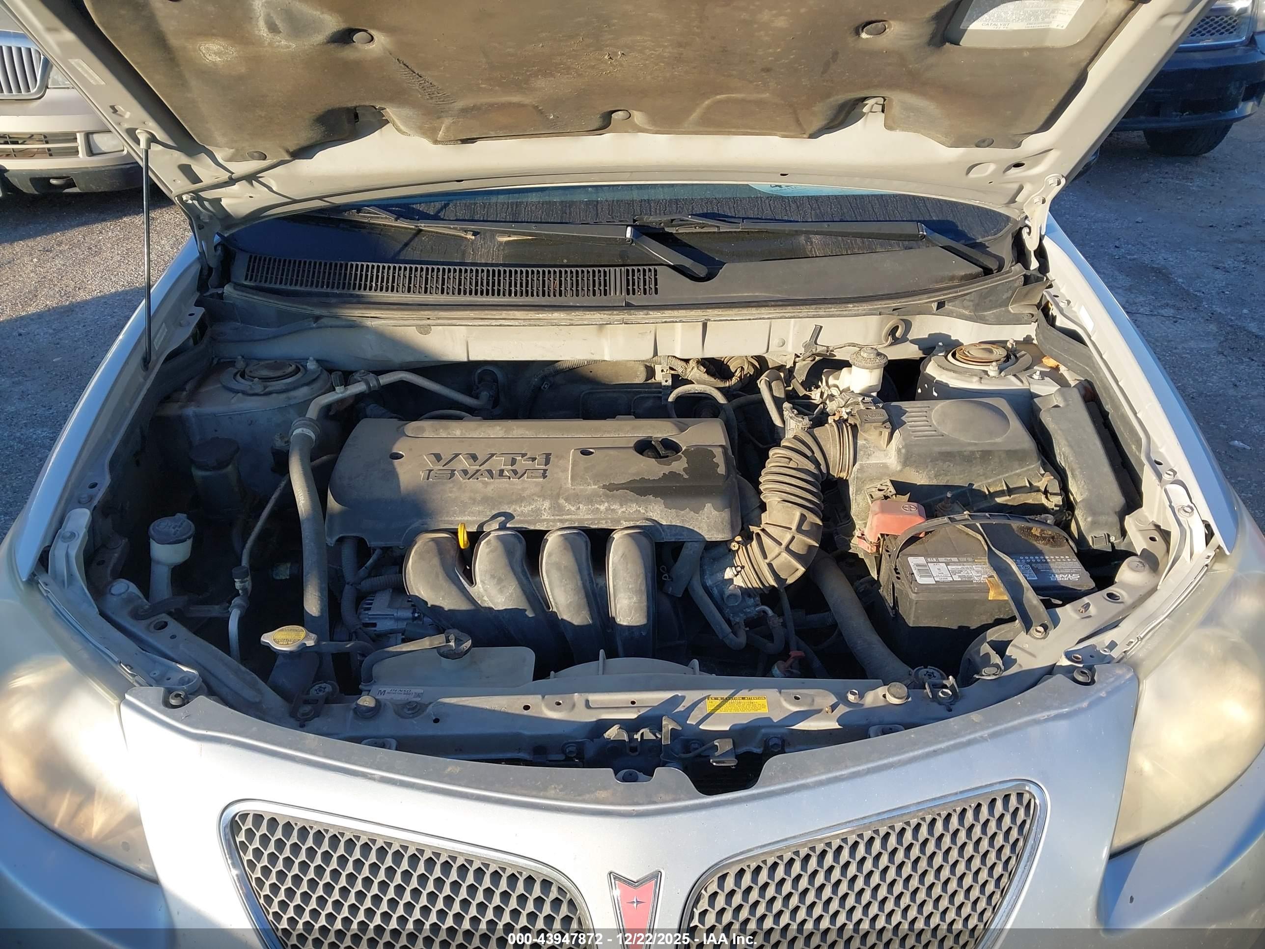 PONTIAC VIBE image 10