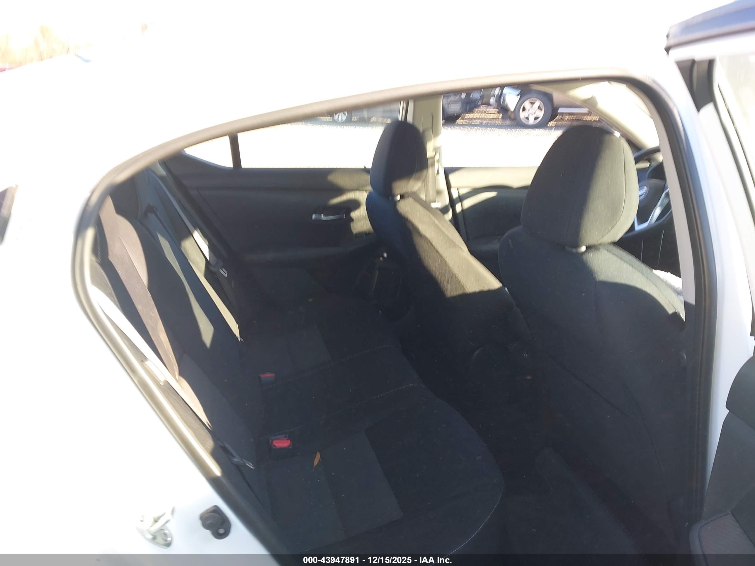 NISSAN SENTRA image 8
