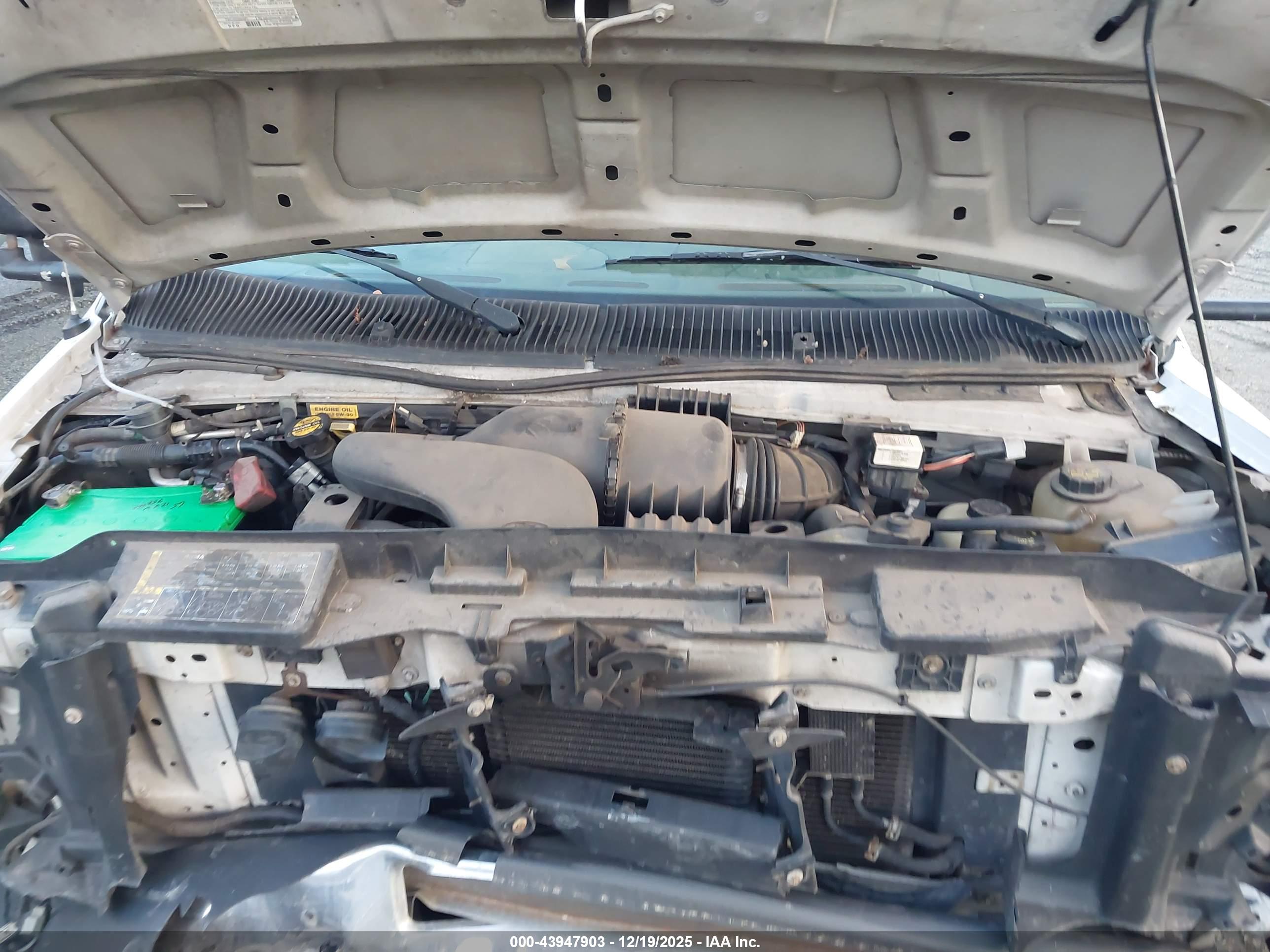 FORD E-450 image 10