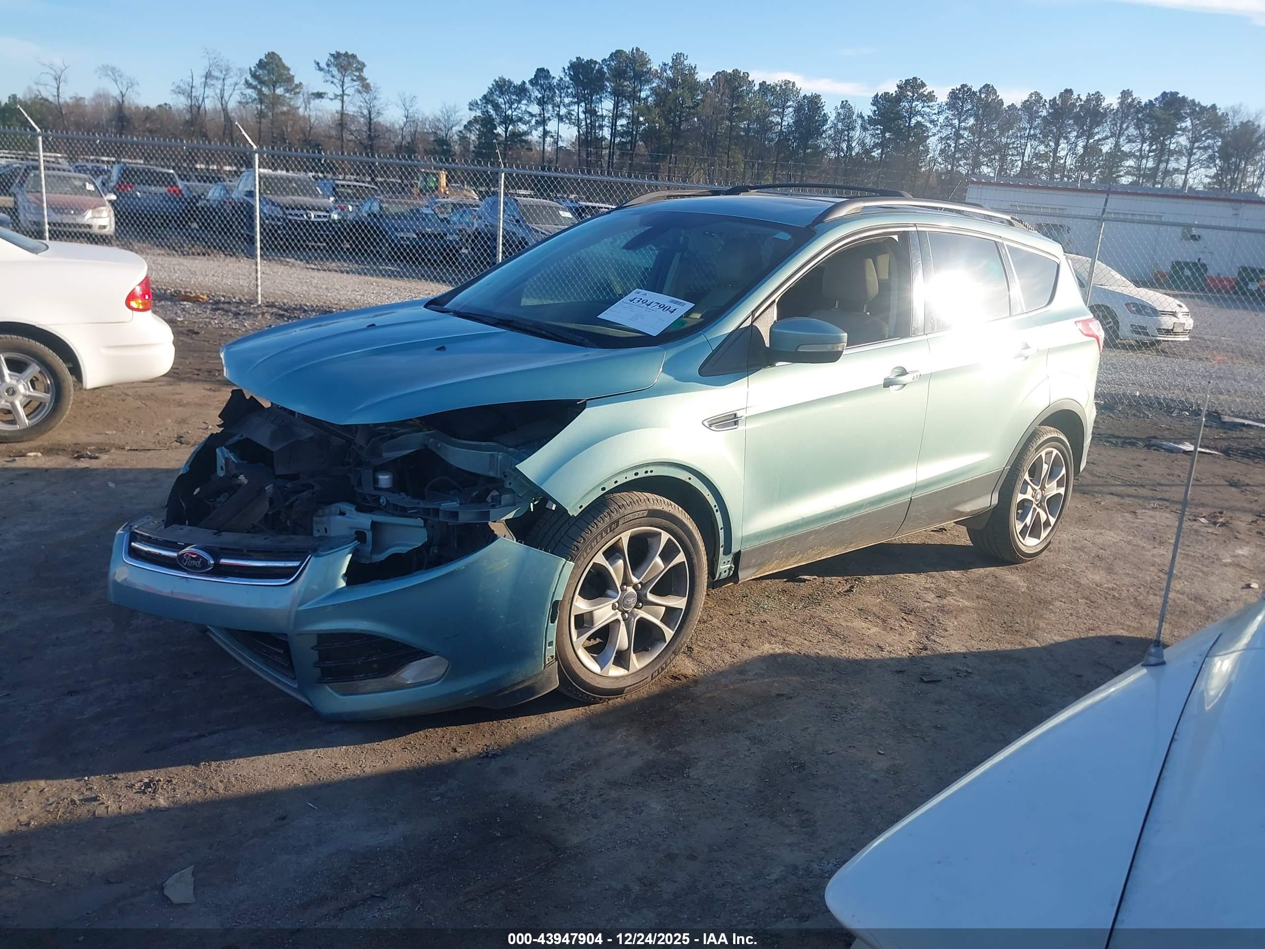 FORD ESCAPE image 2
