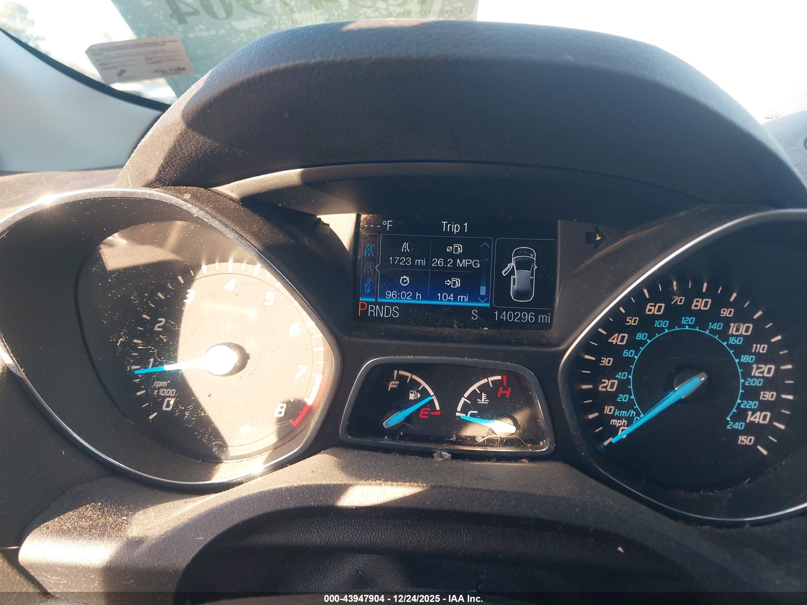 FORD ESCAPE image 7
