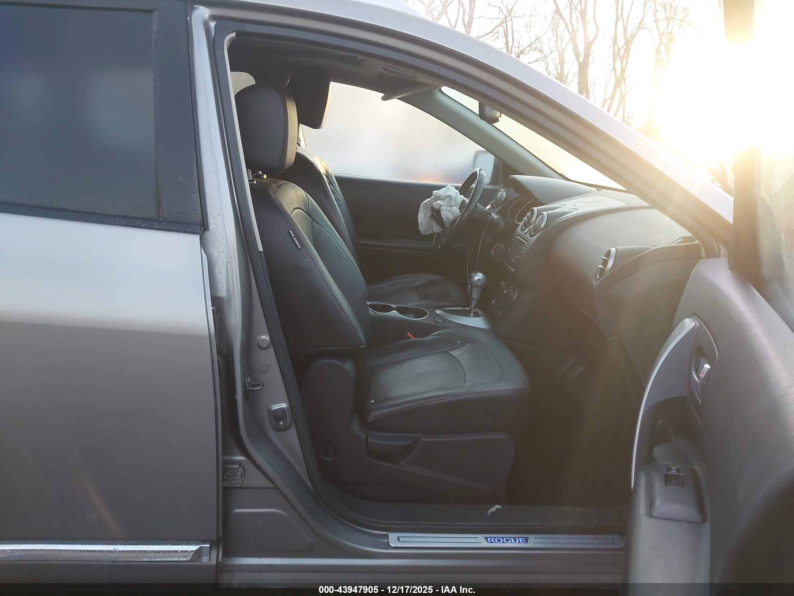 NISSAN ROGUE image 5