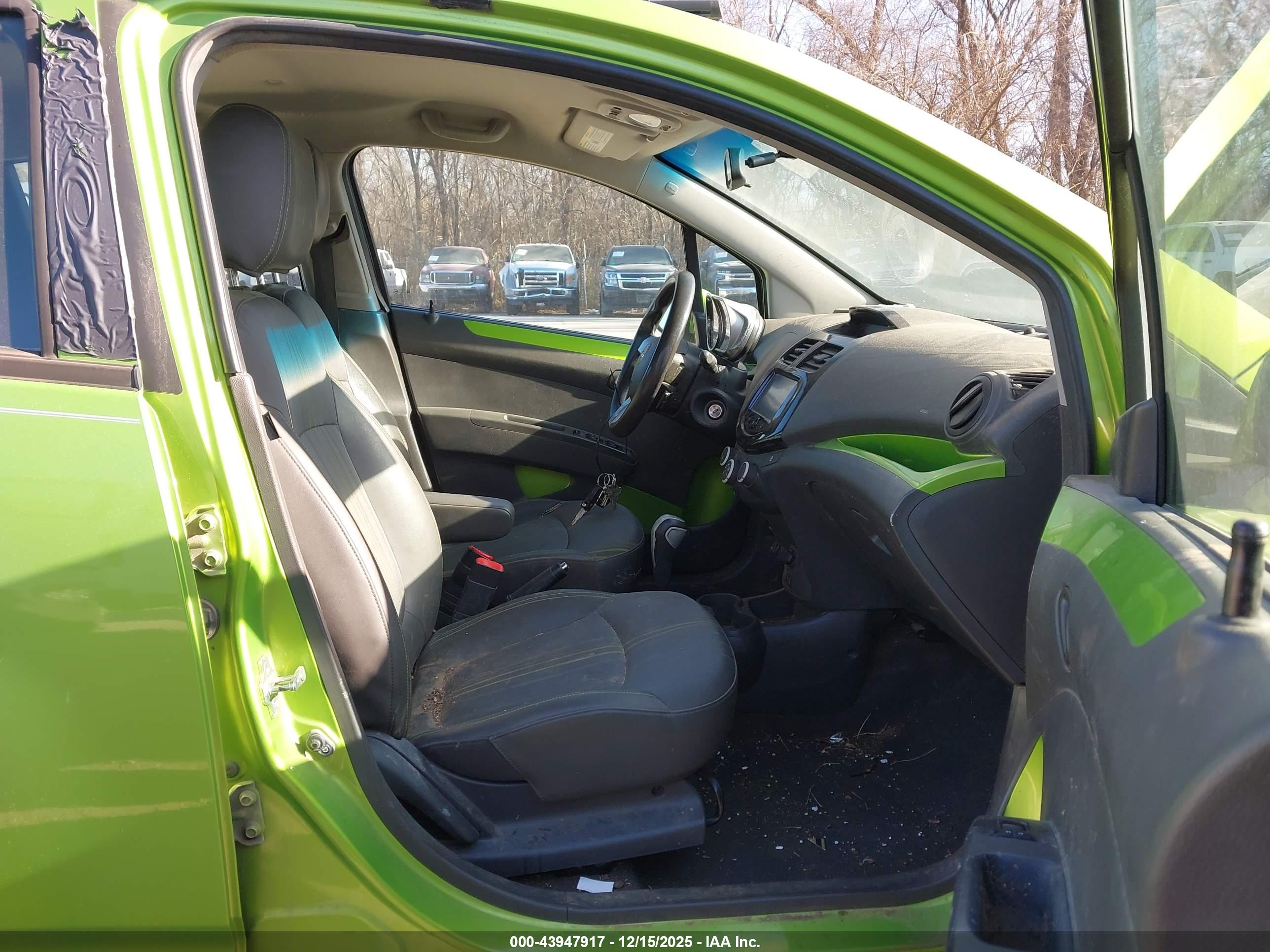 CHEVROLET SPARK image 5
