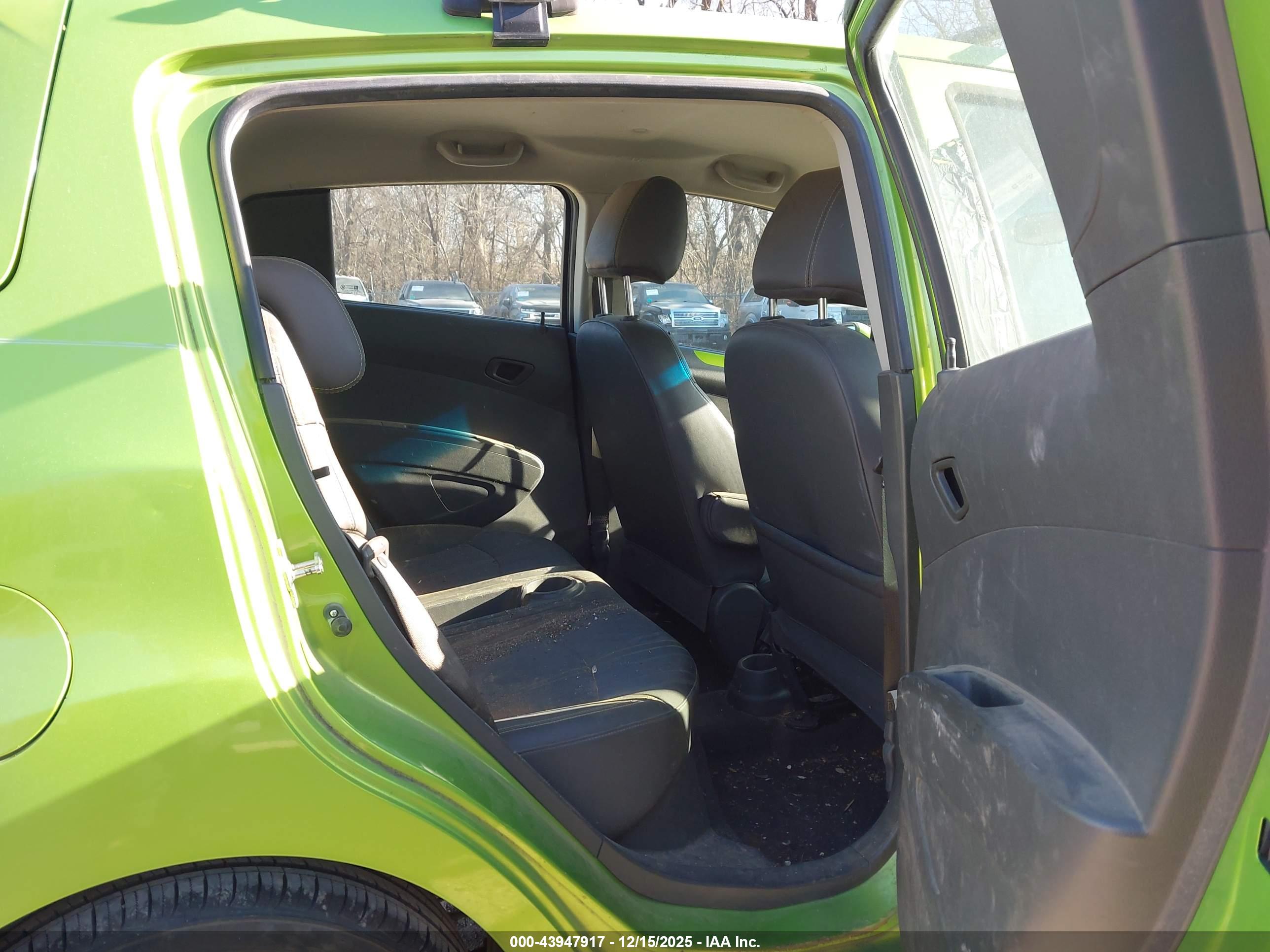 CHEVROLET SPARK image 8