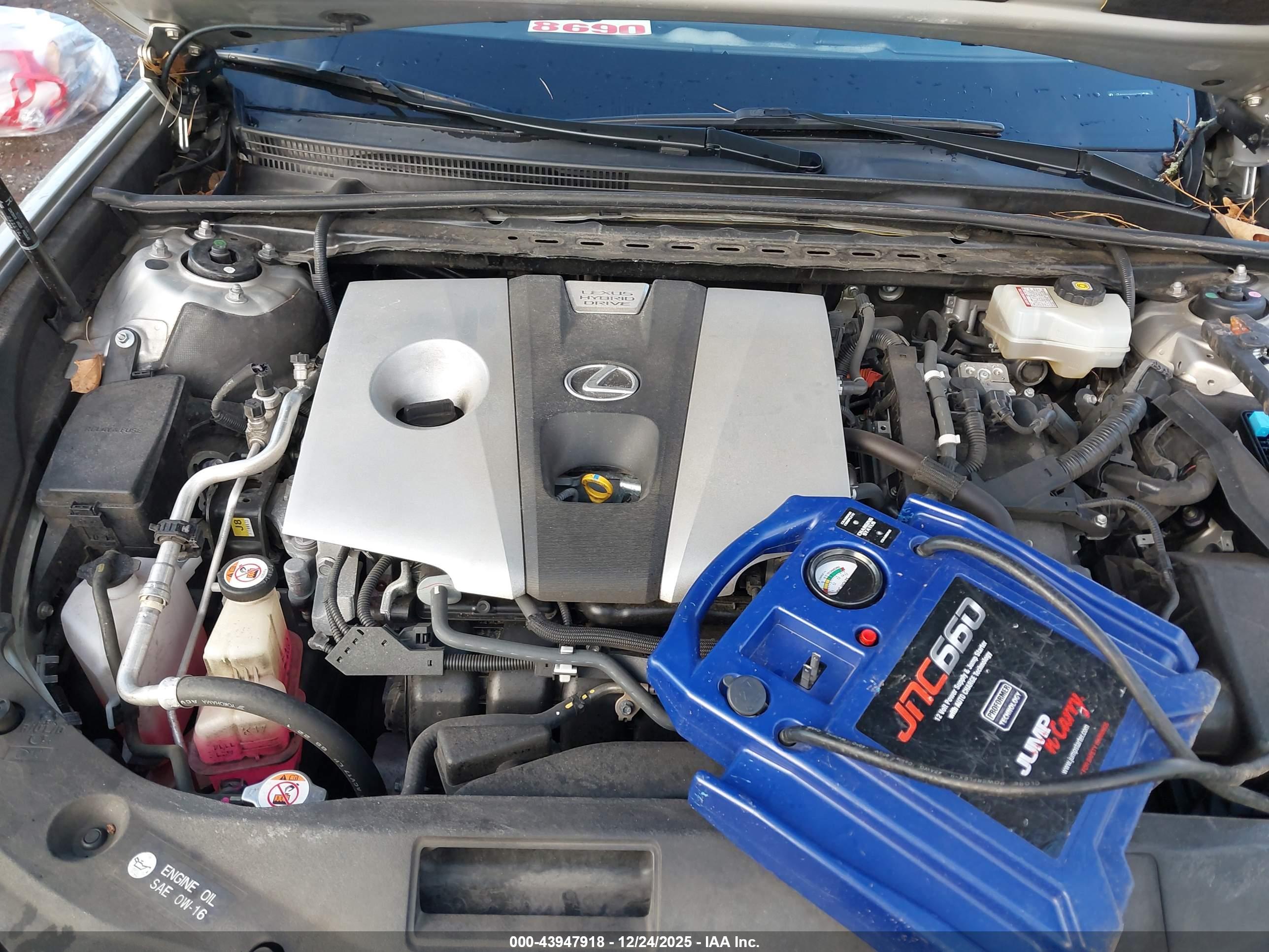 LEXUS ES image 10