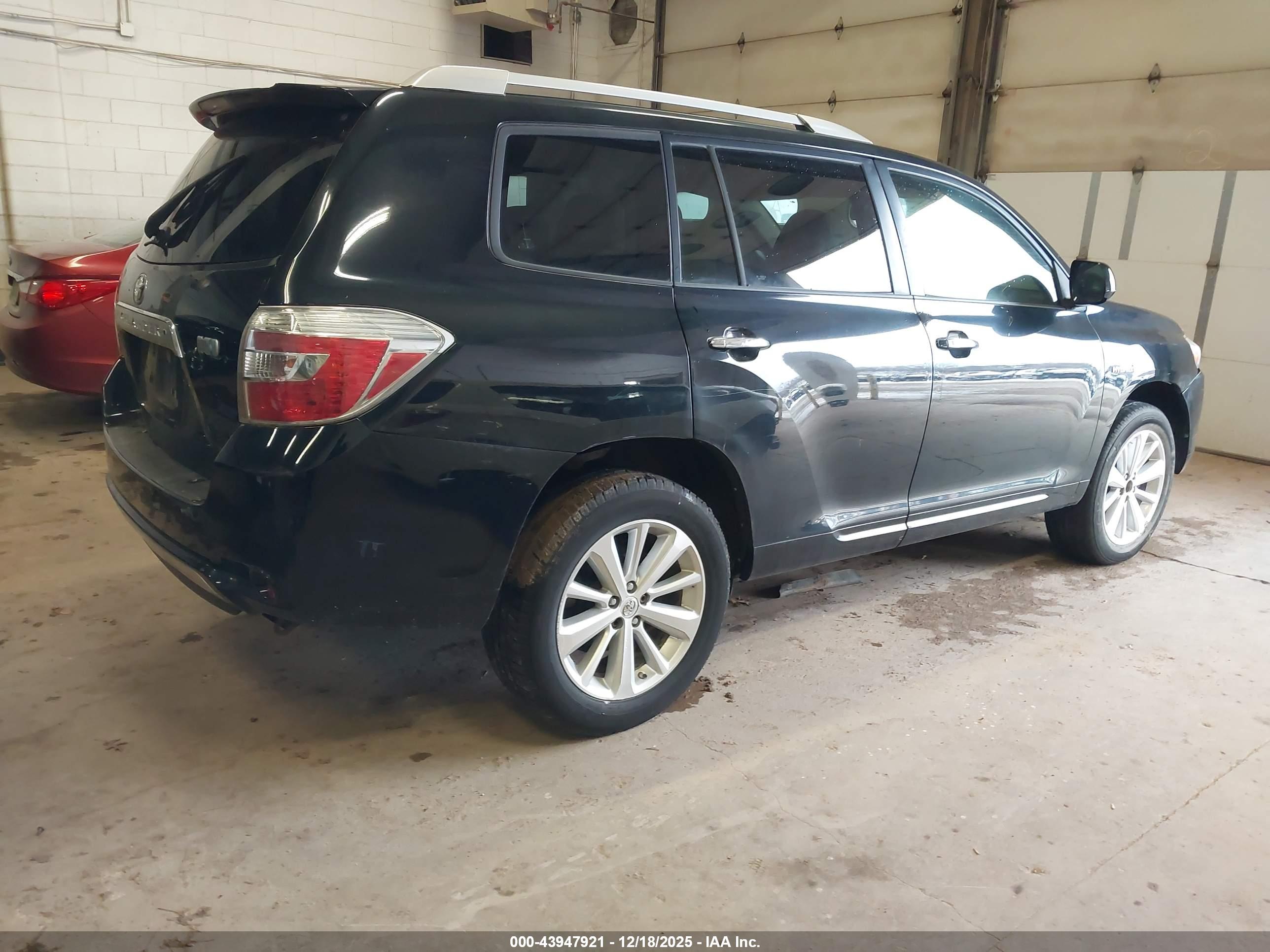 TOYOTA HIGHLANDER image 4