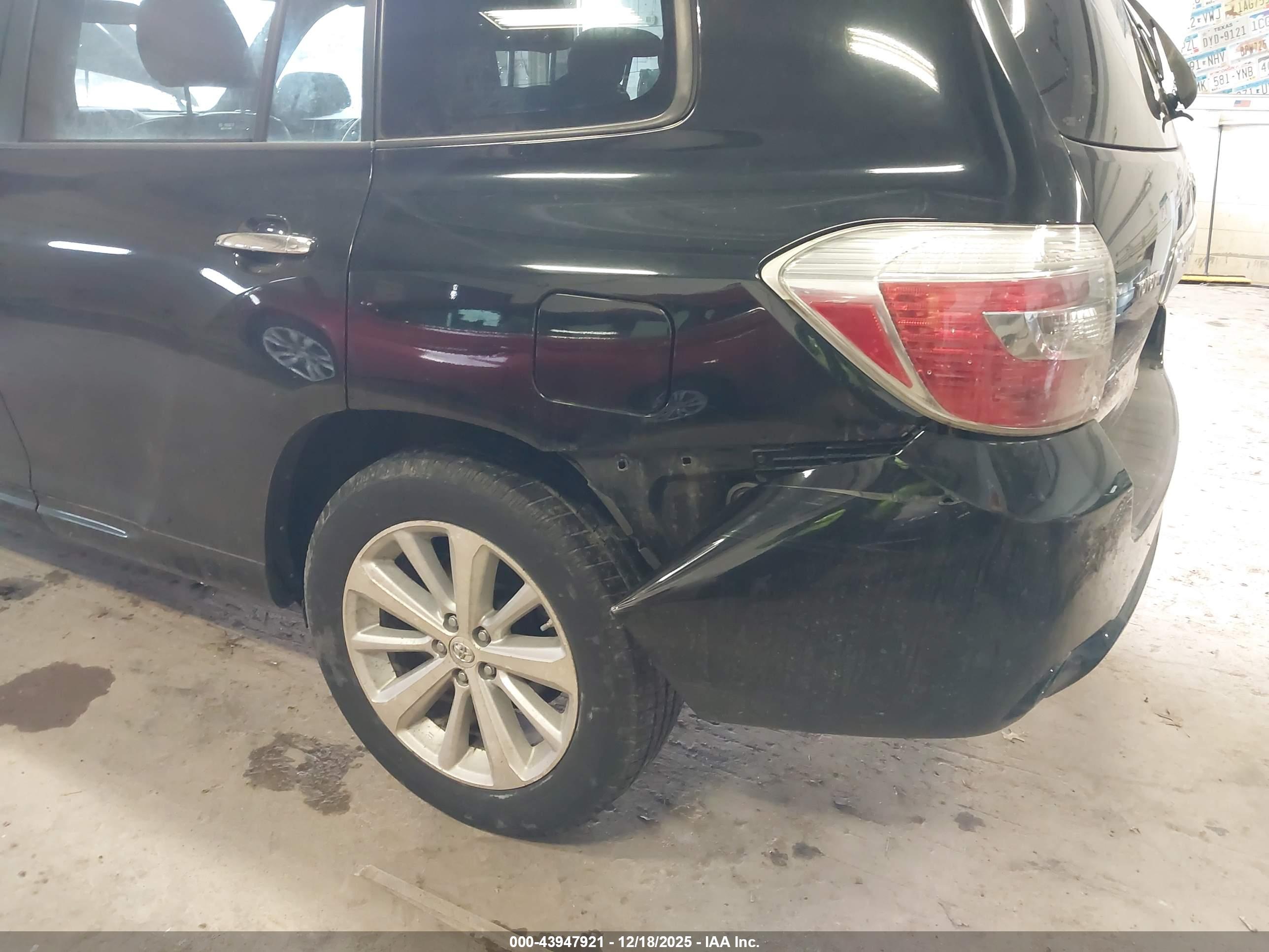 TOYOTA HIGHLANDER image 6
