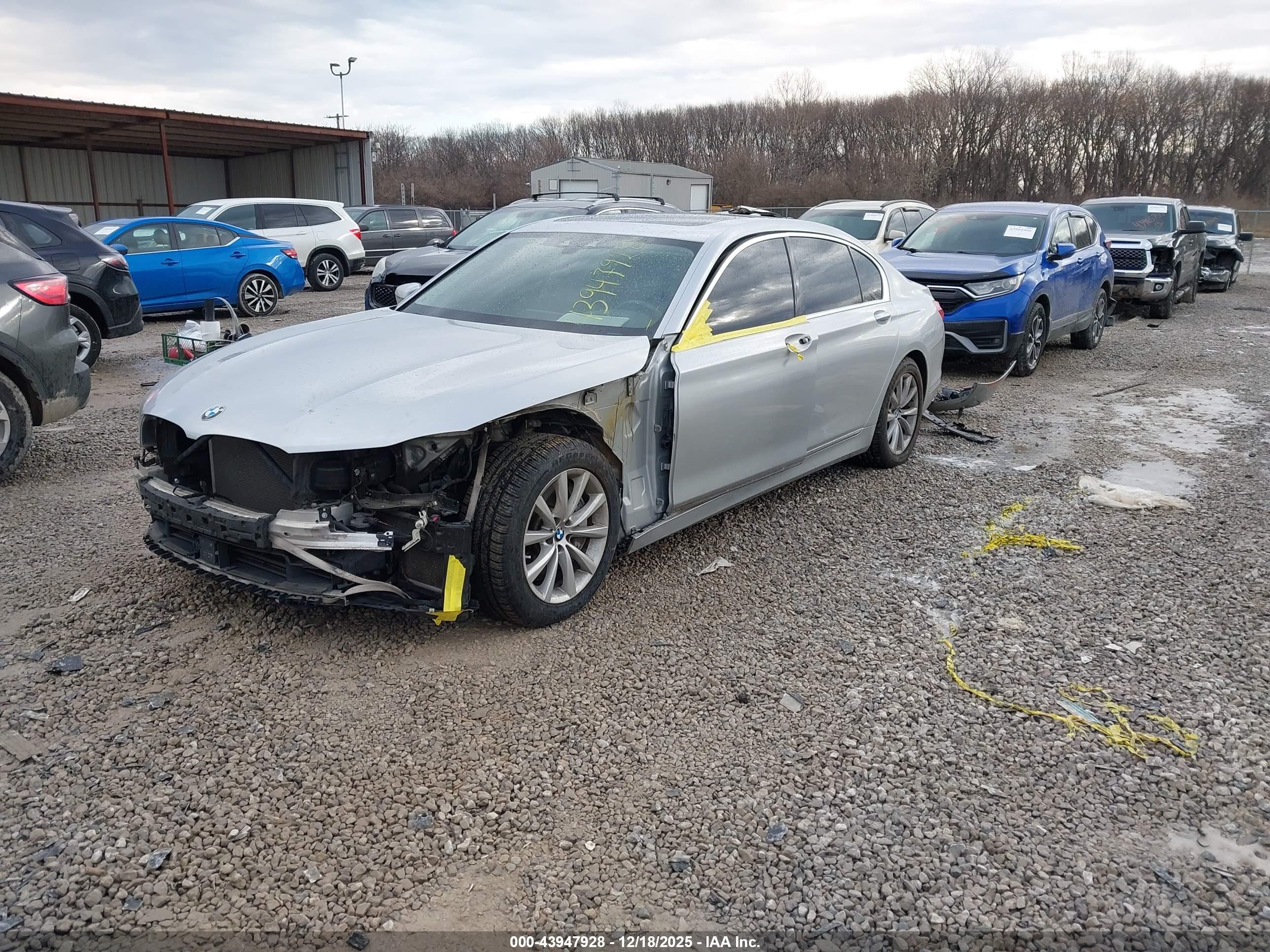 BMW 750I image 2