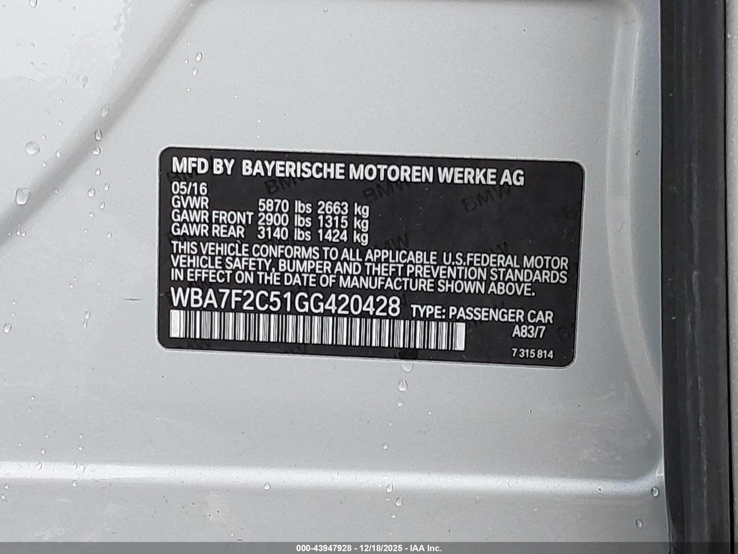 BMW 750I image 9
