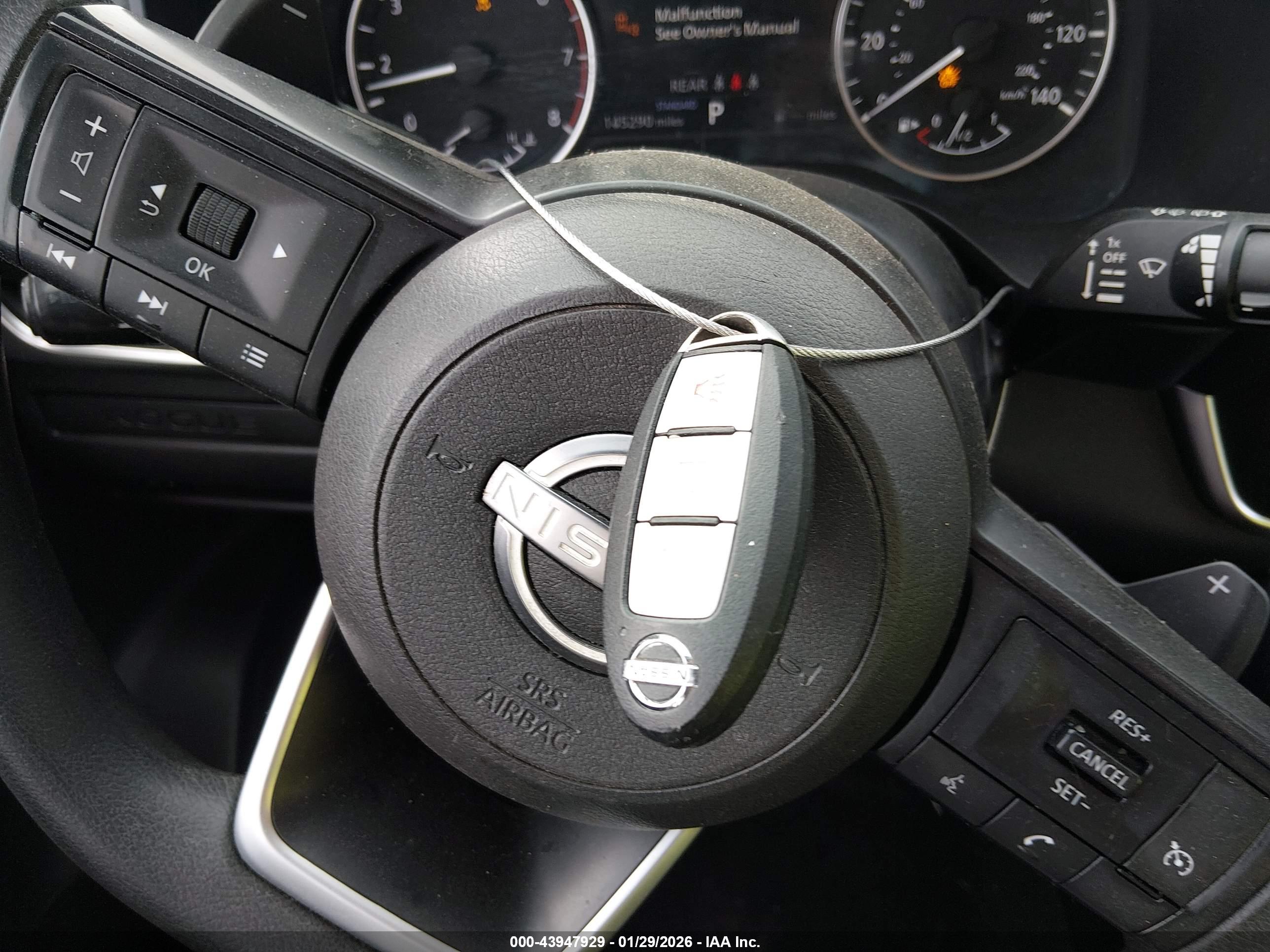 NISSAN ROGUE image 11