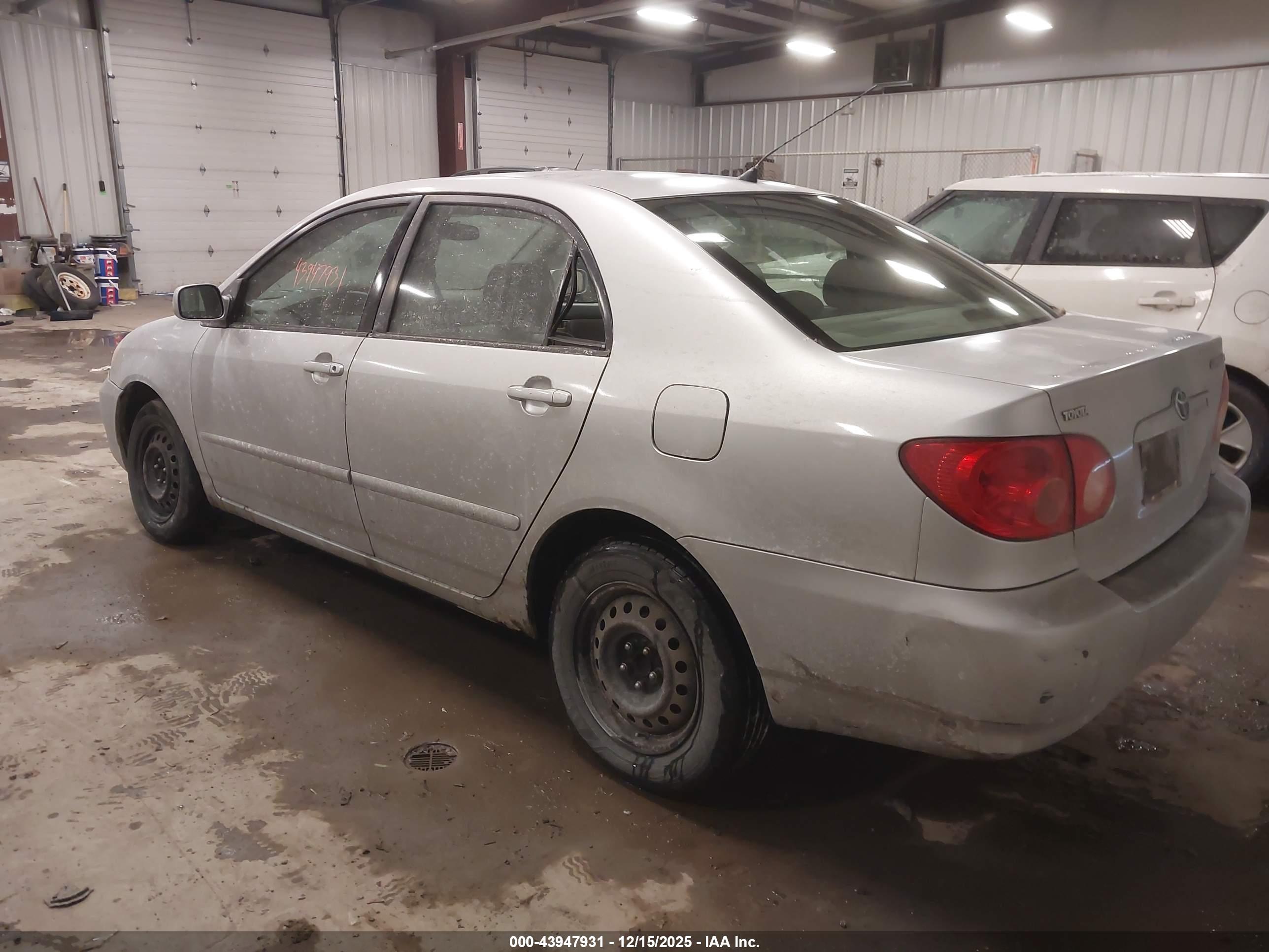 TOYOTA COROLLA image 3