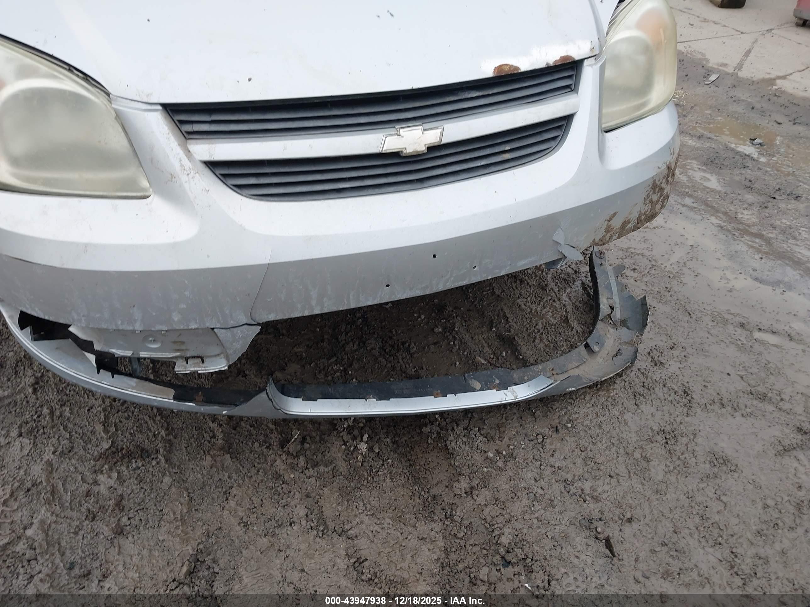 CHEVROLET COBALT image 6