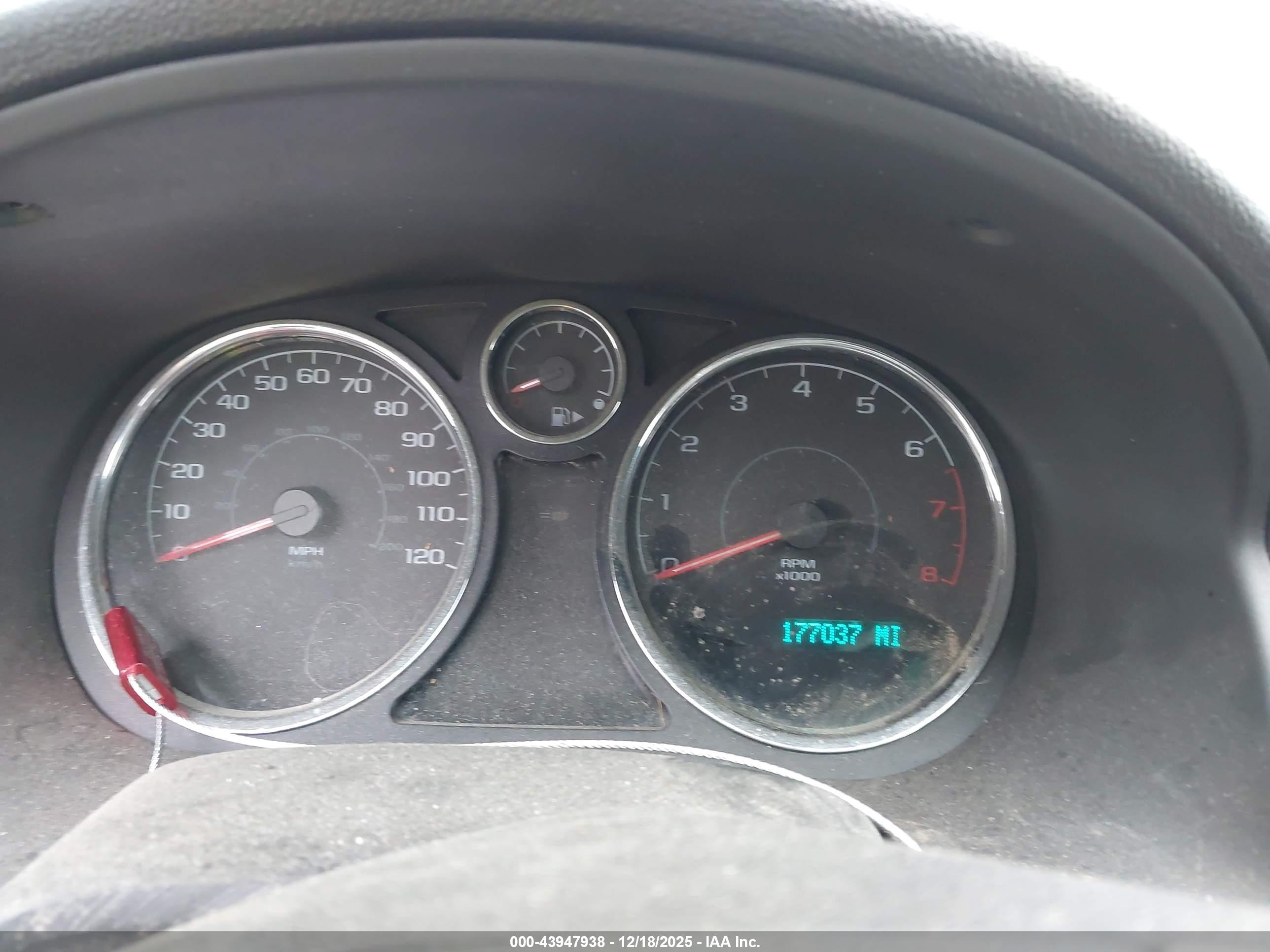 CHEVROLET COBALT image 7