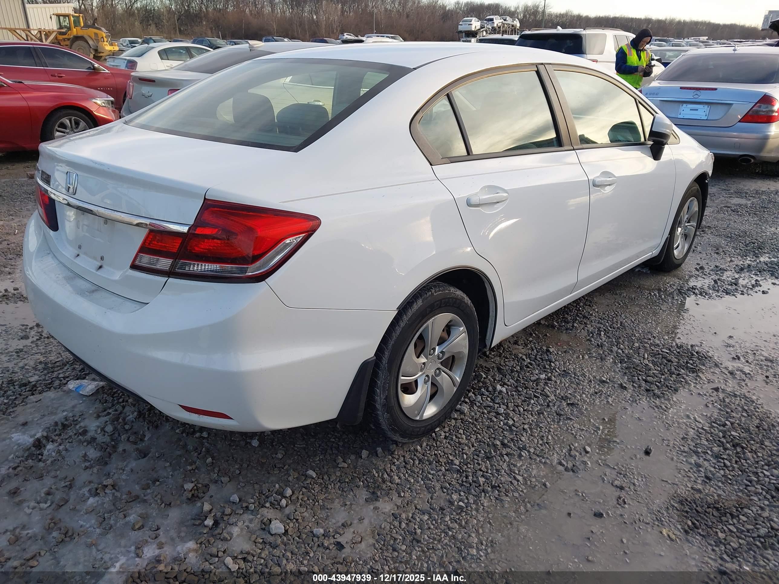 HONDA CIVIC image 4
