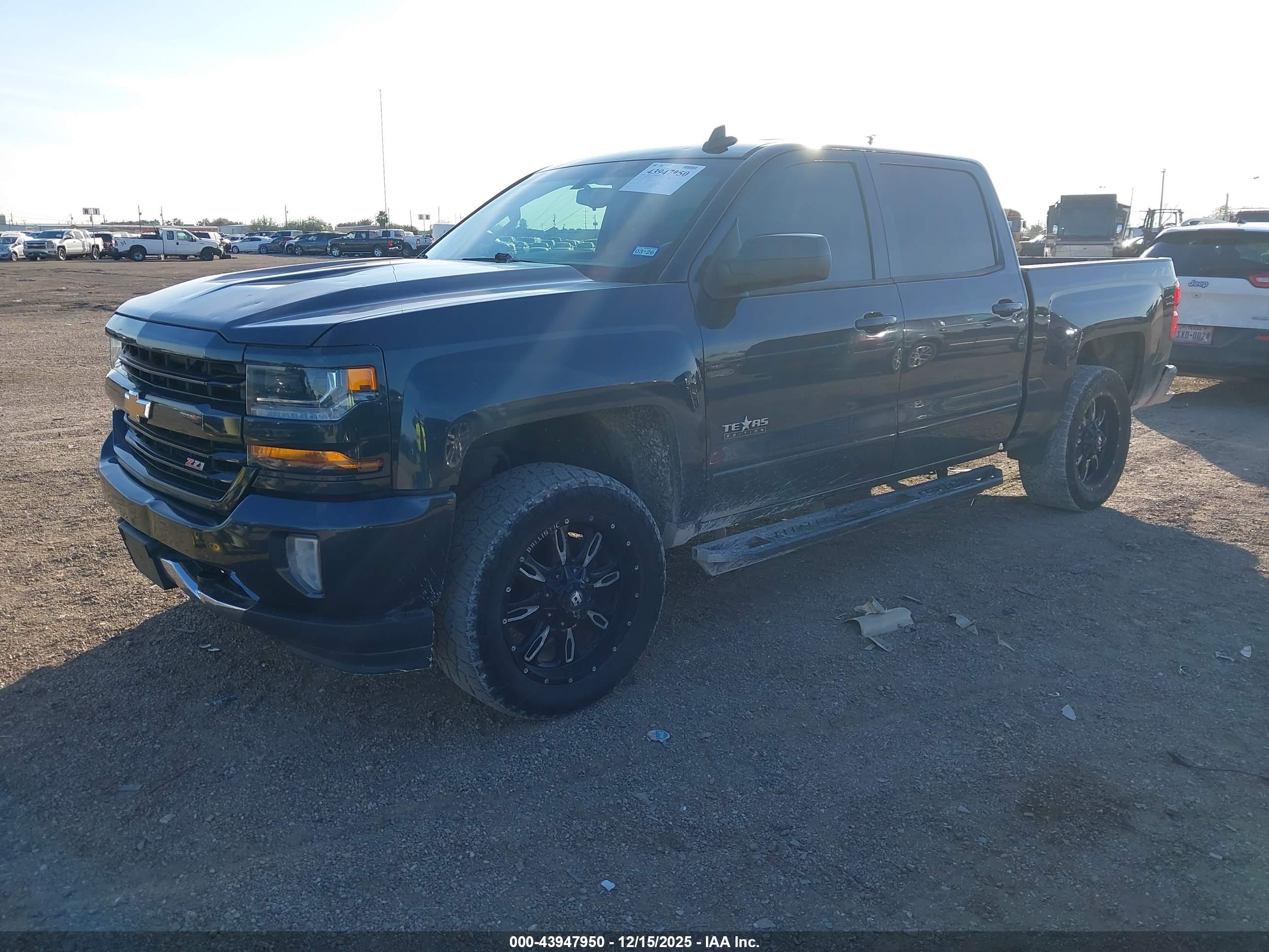 CHEVROLET SILVERADO image 2