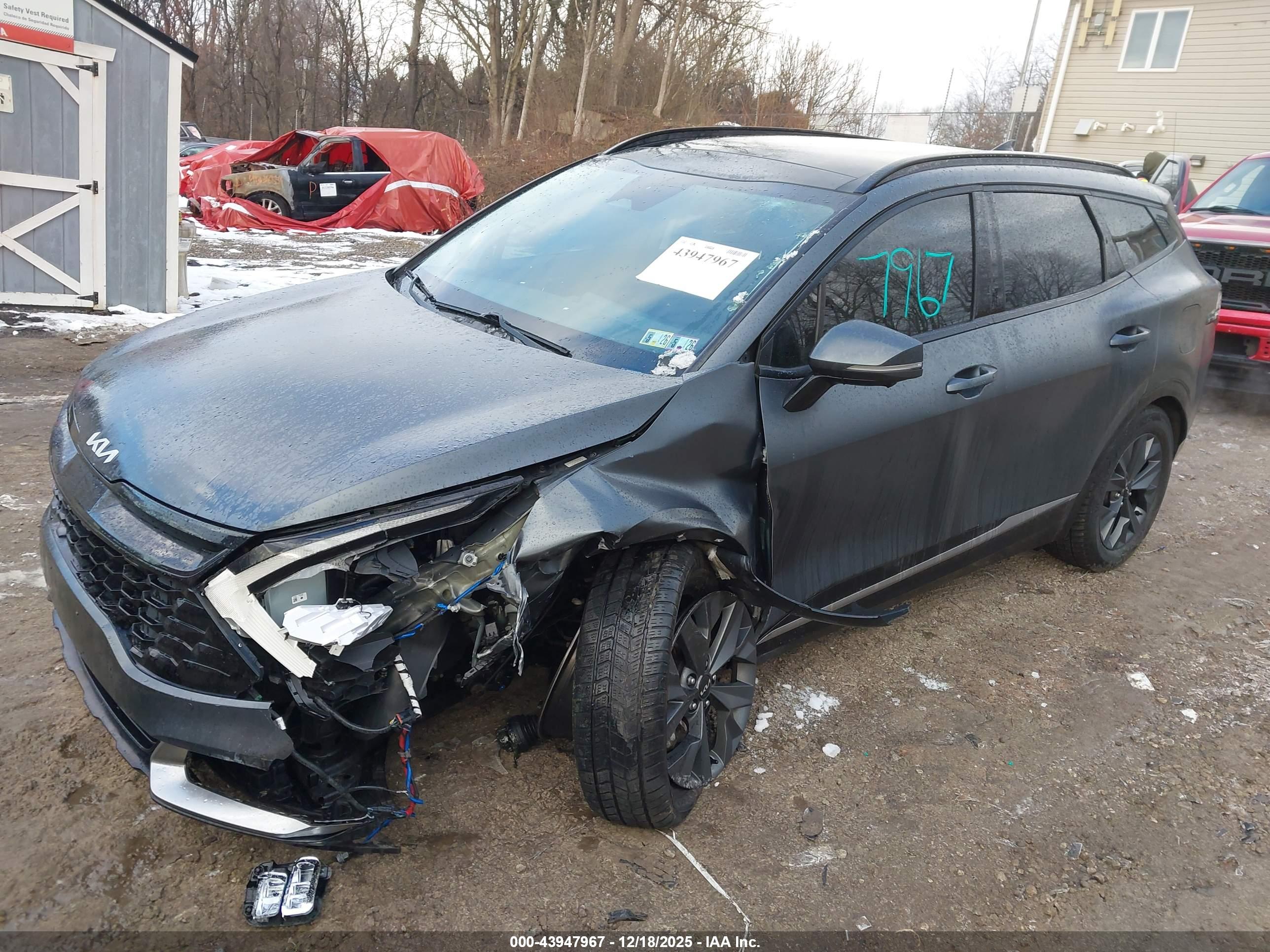 KIA SPORTAGE image 2